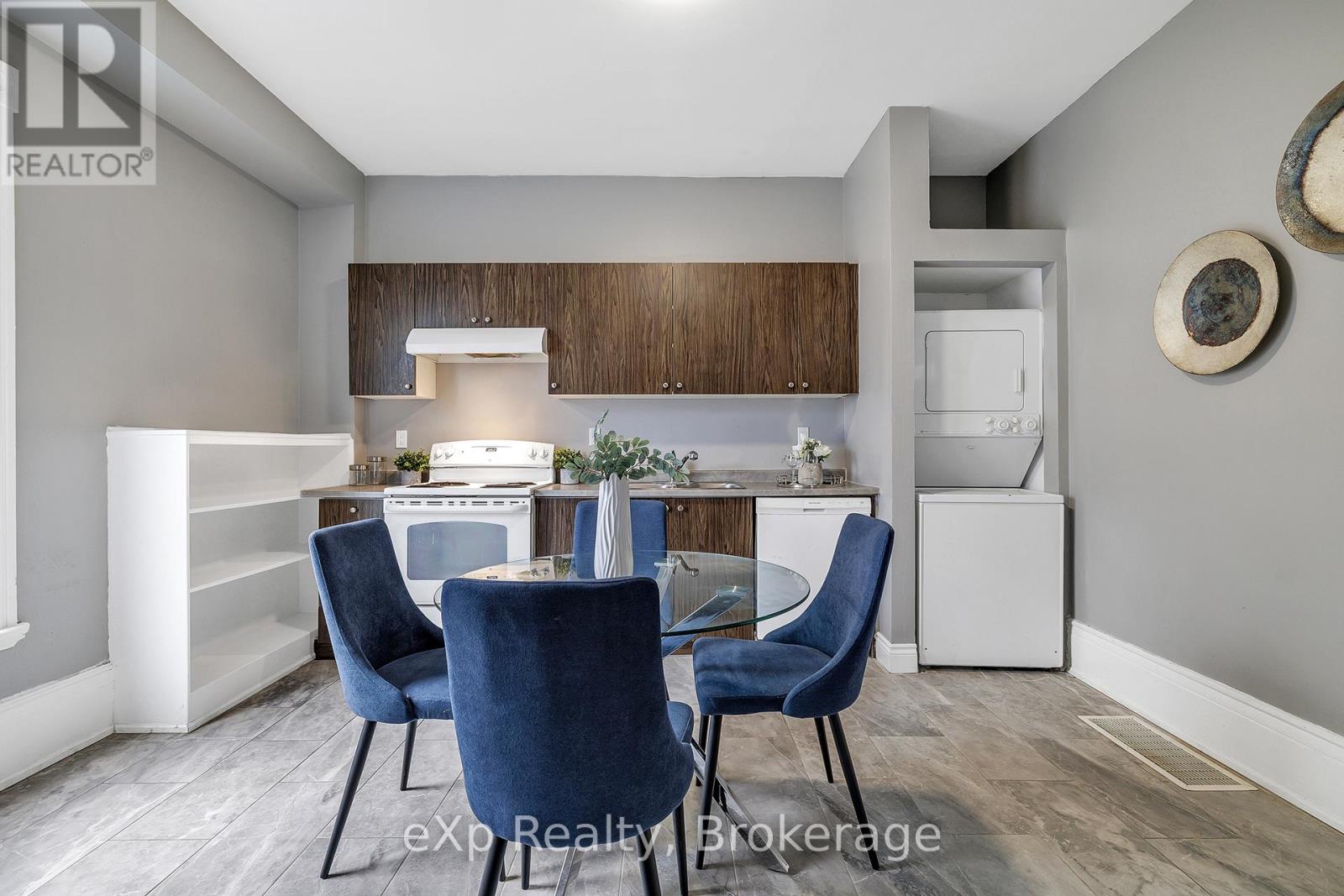 174 William Street, Brantford, Ontario  N3T 3L5 - Photo 5 - X12478063