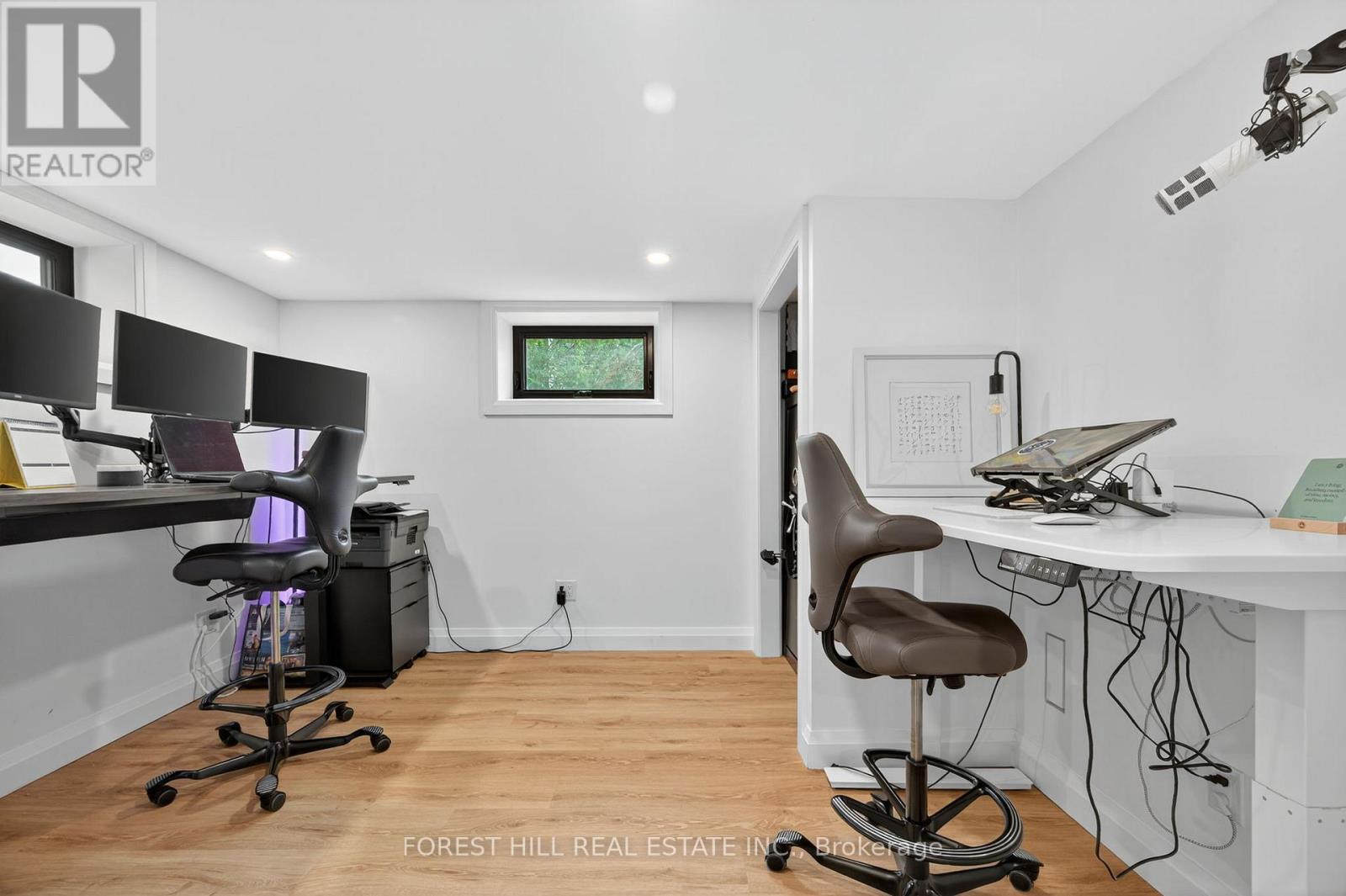 215 Main Street N, Newmarket, Ontario  L3Y 9B1 - Photo 36 - N12477770