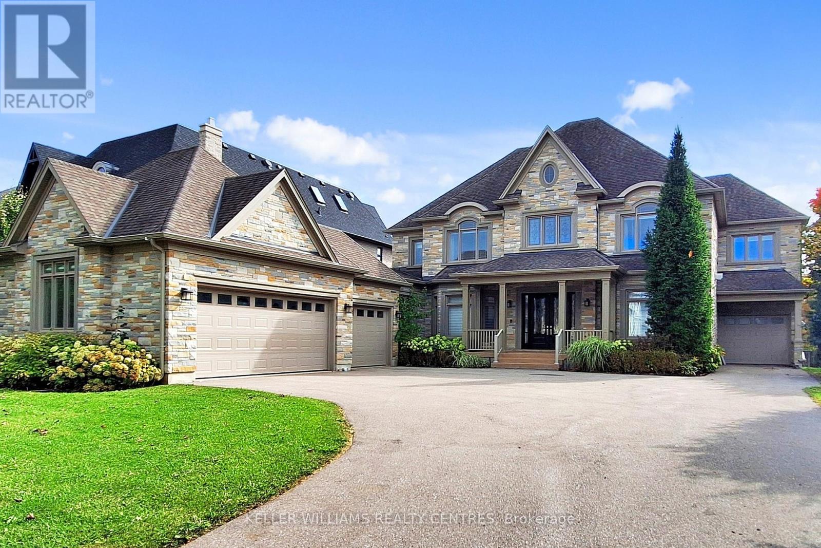 33 MAPLE GROVE AVENUE, Richmond Hill, Ontario