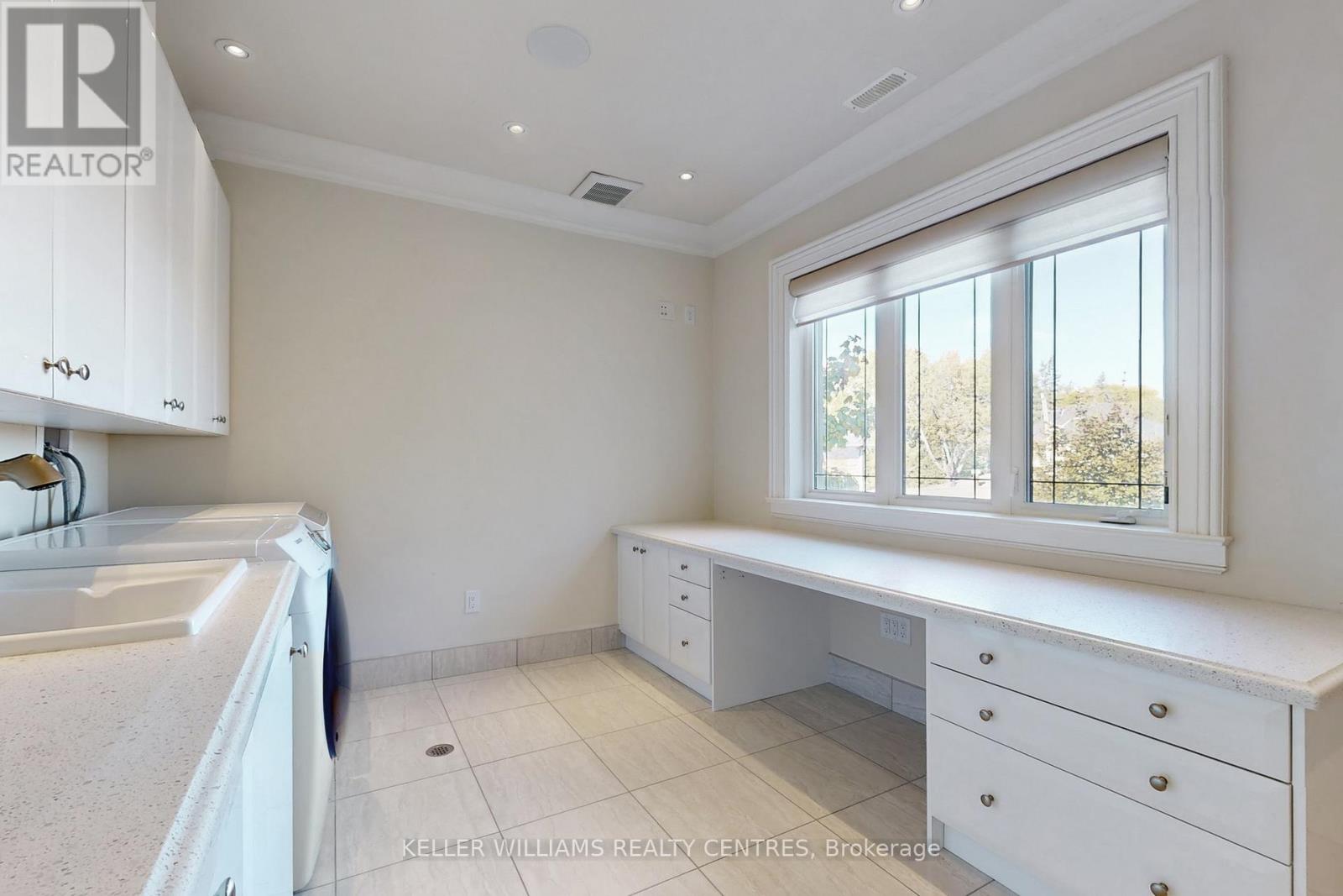 33 Maple Grove Avenue, Richmond Hill, Ontario  L4E 2V1 - Photo 39 - N12477798