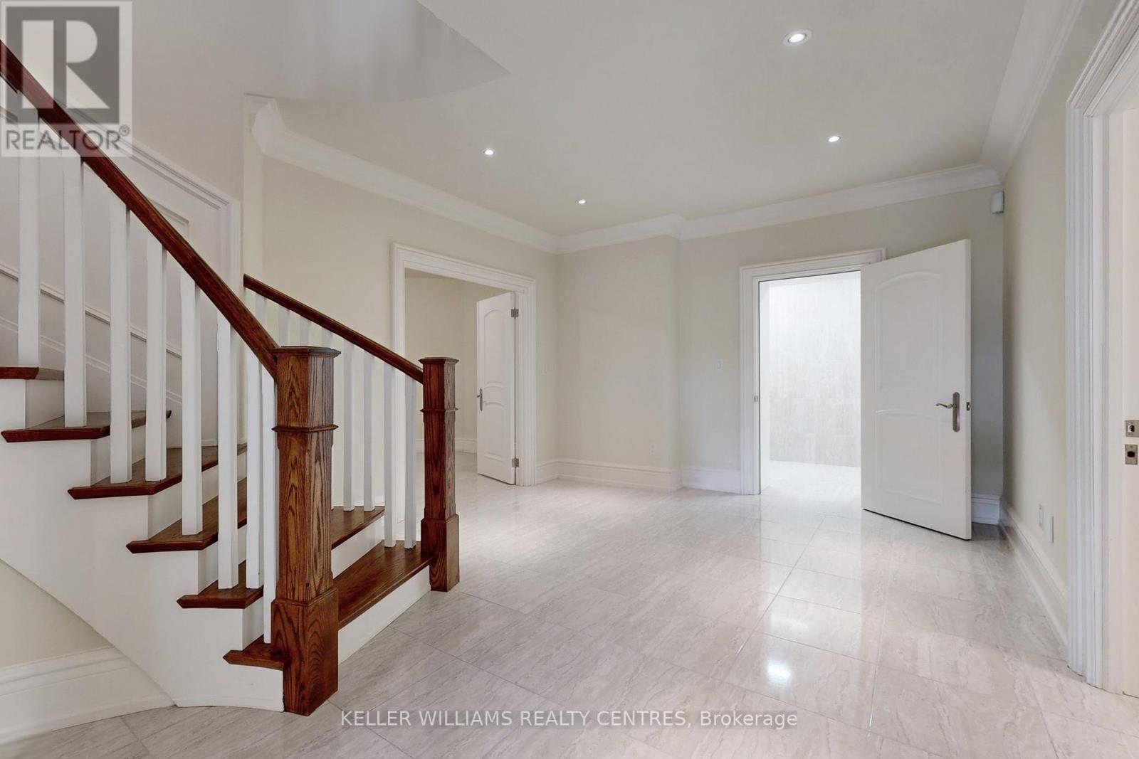 33 Maple Grove Avenue, Richmond Hill, Ontario  L4E 2V1 - Photo 40 - N12477798