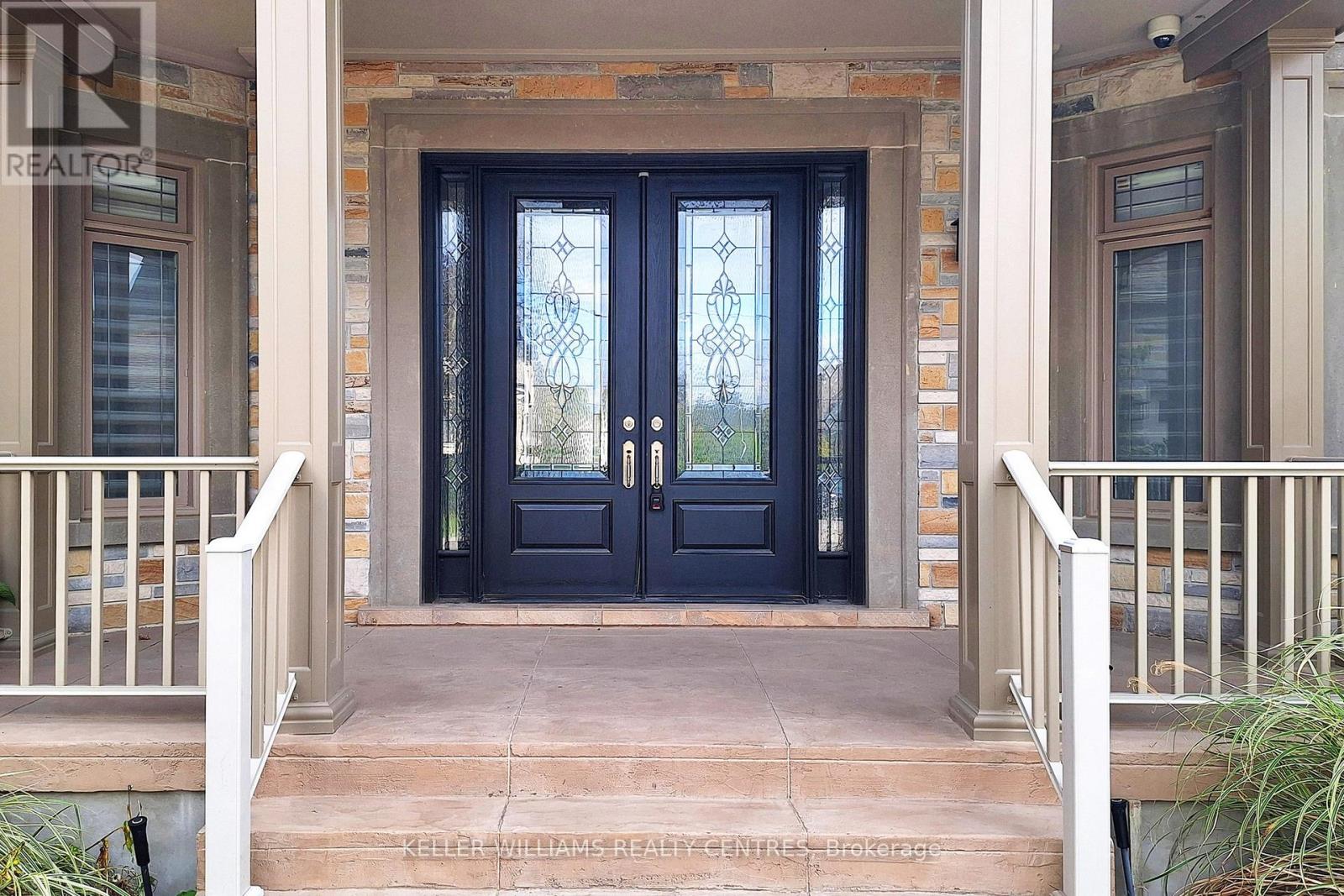 33 Maple Grove Avenue, Richmond Hill, Ontario  L4E 2V1 - Photo 6 - N12477798