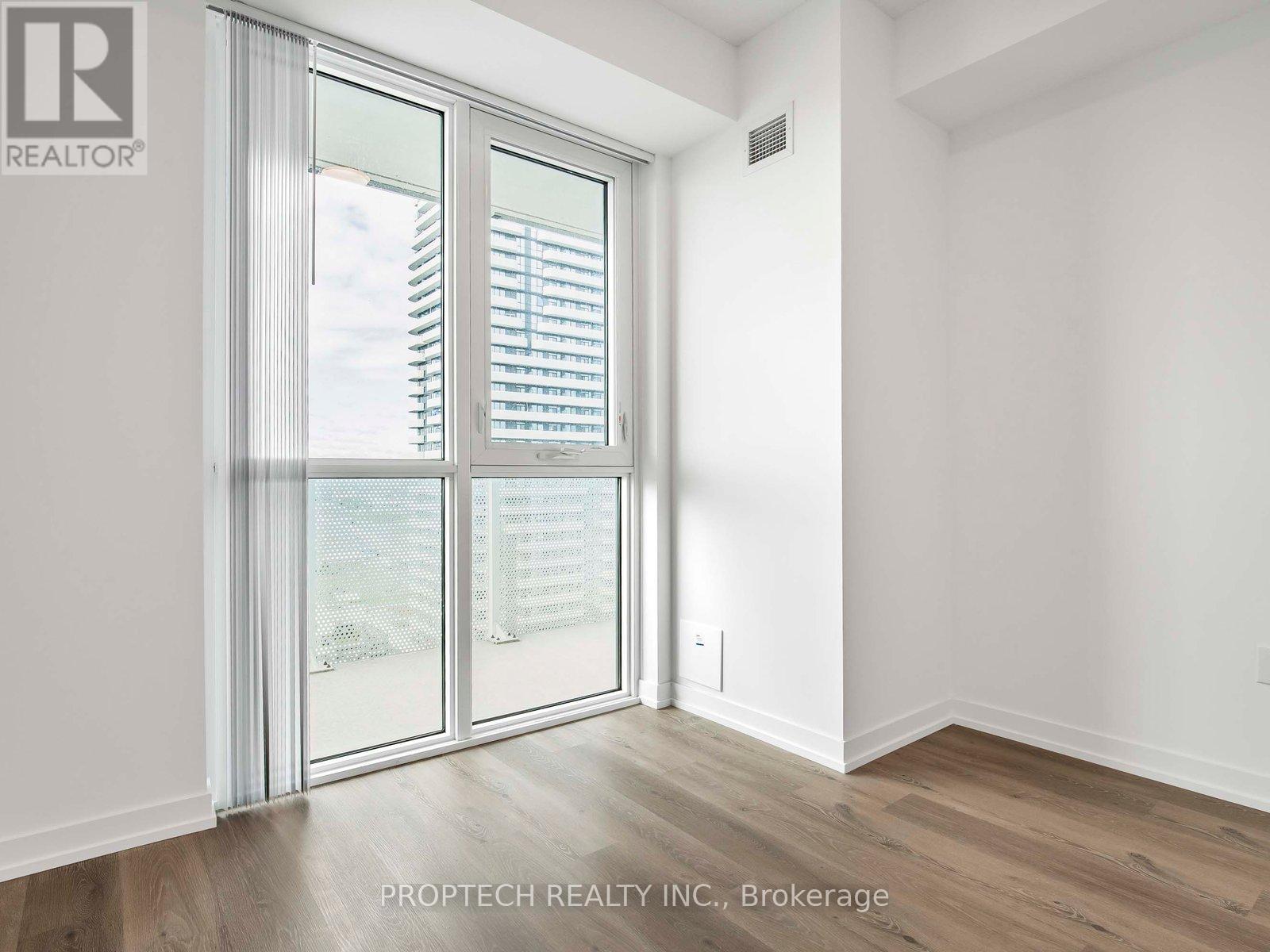 28 Interchange Way, Vaughan, Ontario  L4K 0P8 - Photo 17 - N12477848