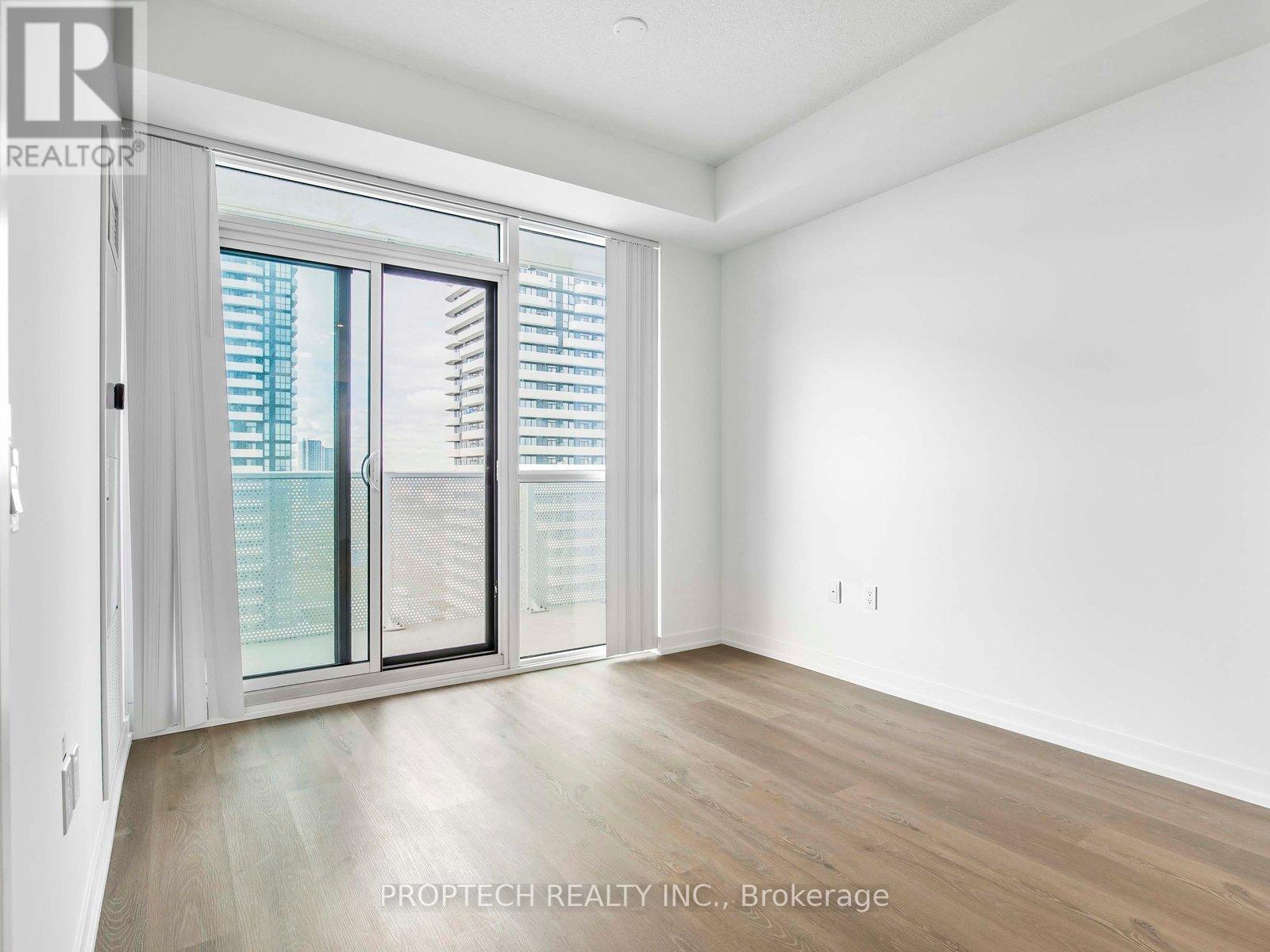 28 Interchange Way, Vaughan, Ontario  L4K 0P8 - Photo 5 - N12477848