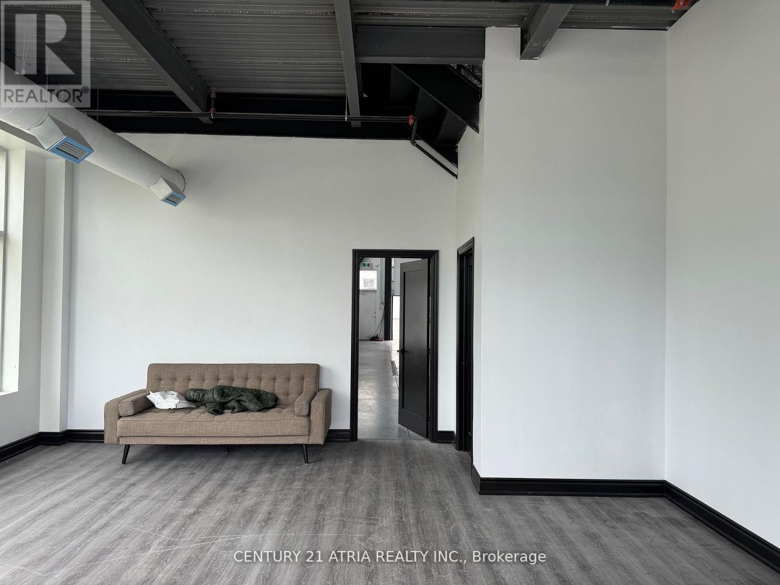 52 - 60 Great Gulf Drive, Vaughan, Ontario  L4K 0K7 - Photo 4 - N12477859