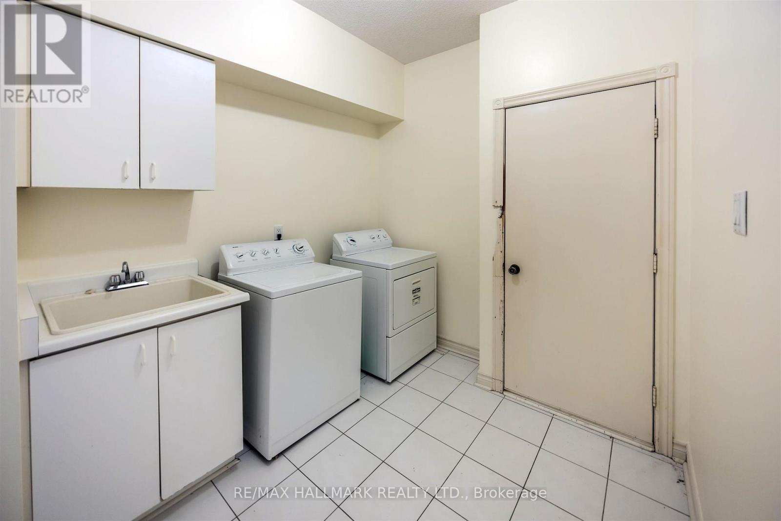 69 King's Cross Avenue, Richmond Hill, Ontario  L4B 2T2 - Photo 14 - N12477867