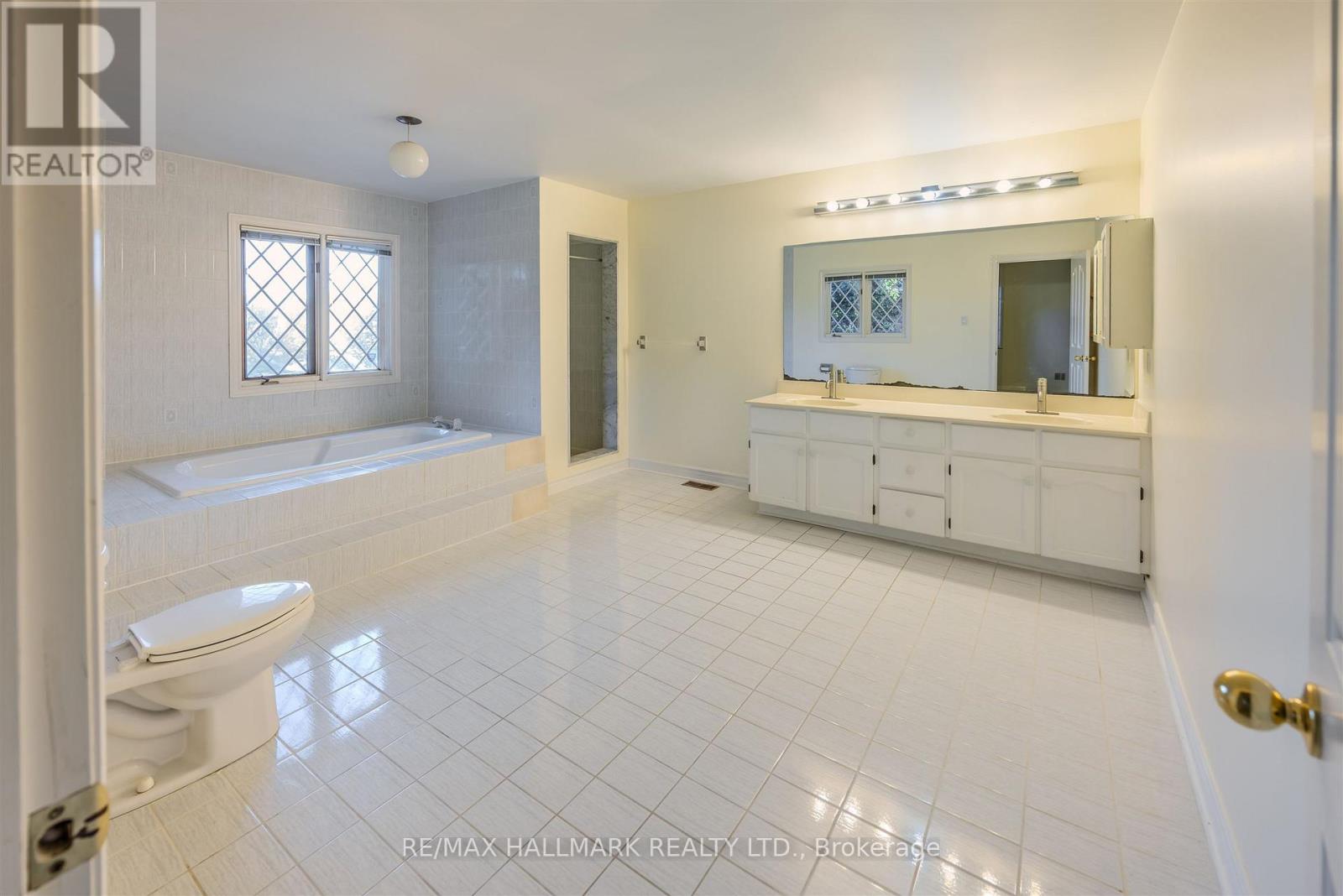69 King's Cross Avenue, Richmond Hill, Ontario  L4B 2T2 - Photo 18 - N12477867