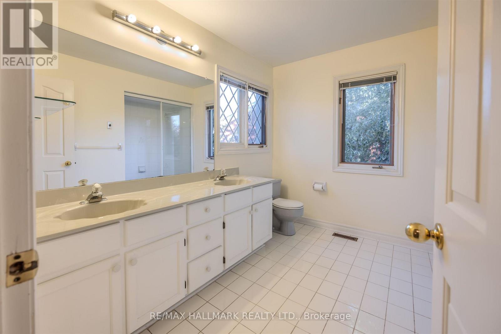 69 King's Cross Avenue, Richmond Hill, Ontario  L4B 2T2 - Photo 28 - N12477867