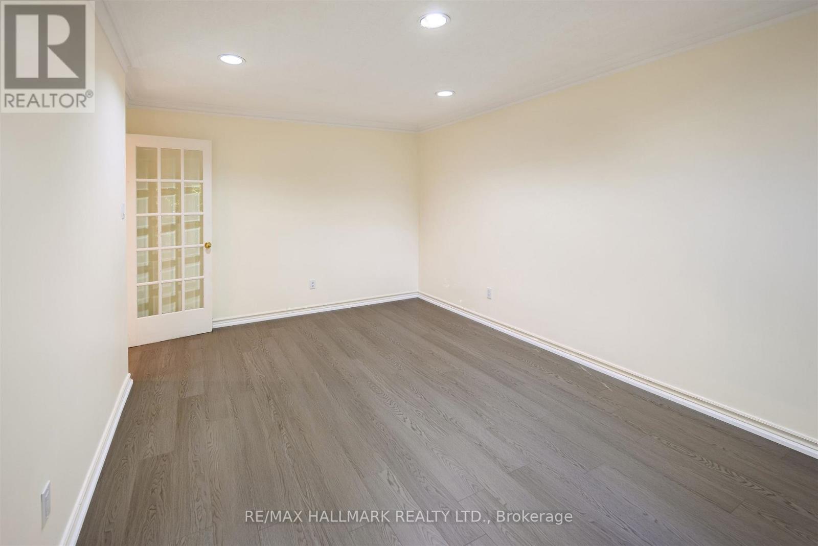 69 King's Cross Avenue, Richmond Hill, Ontario  L4B 2T2 - Photo 12 - N12477871