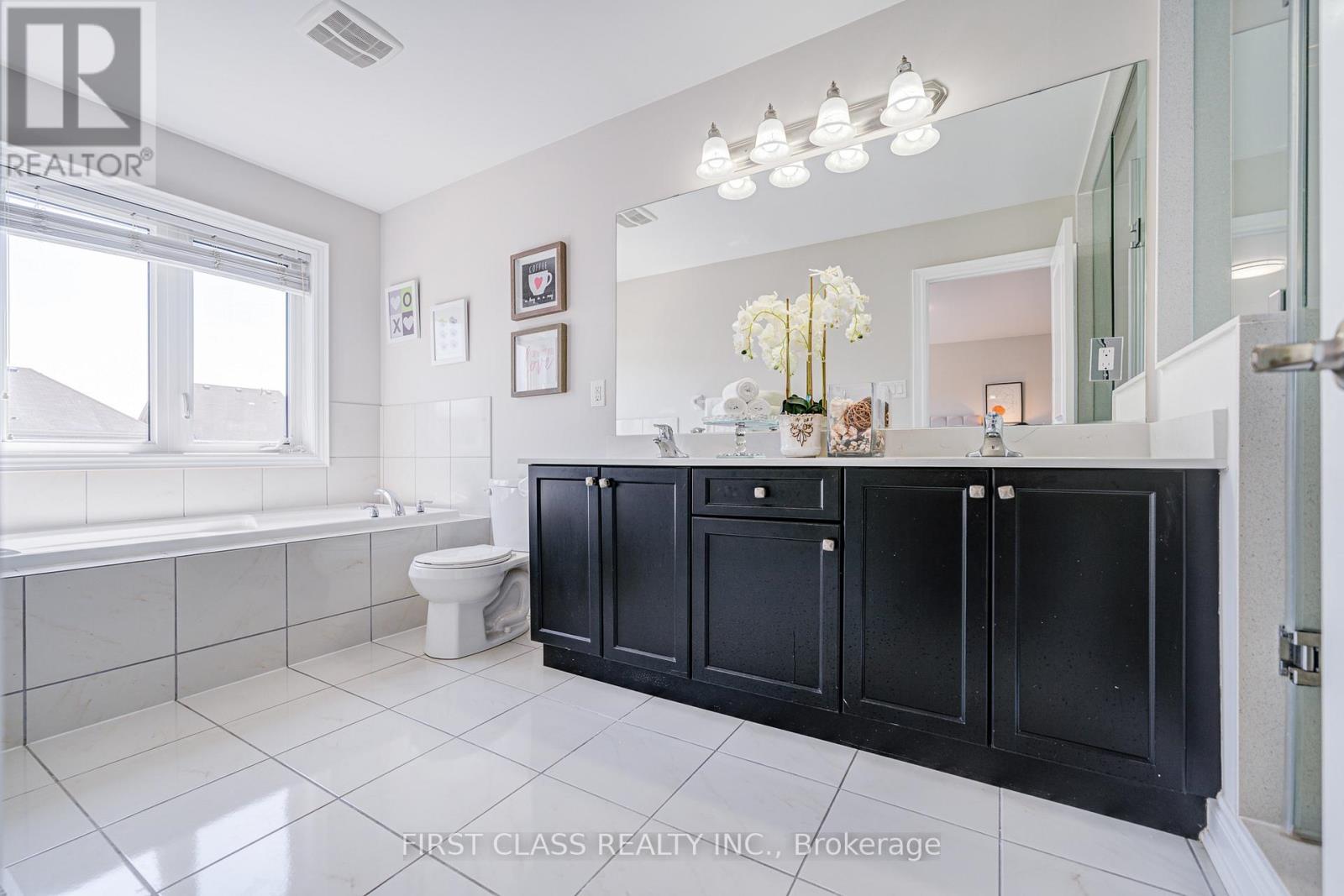77 Diamond Jubilee Drive, Markham, Ontario  L6B 0Y5 - Photo 24 - N12477880