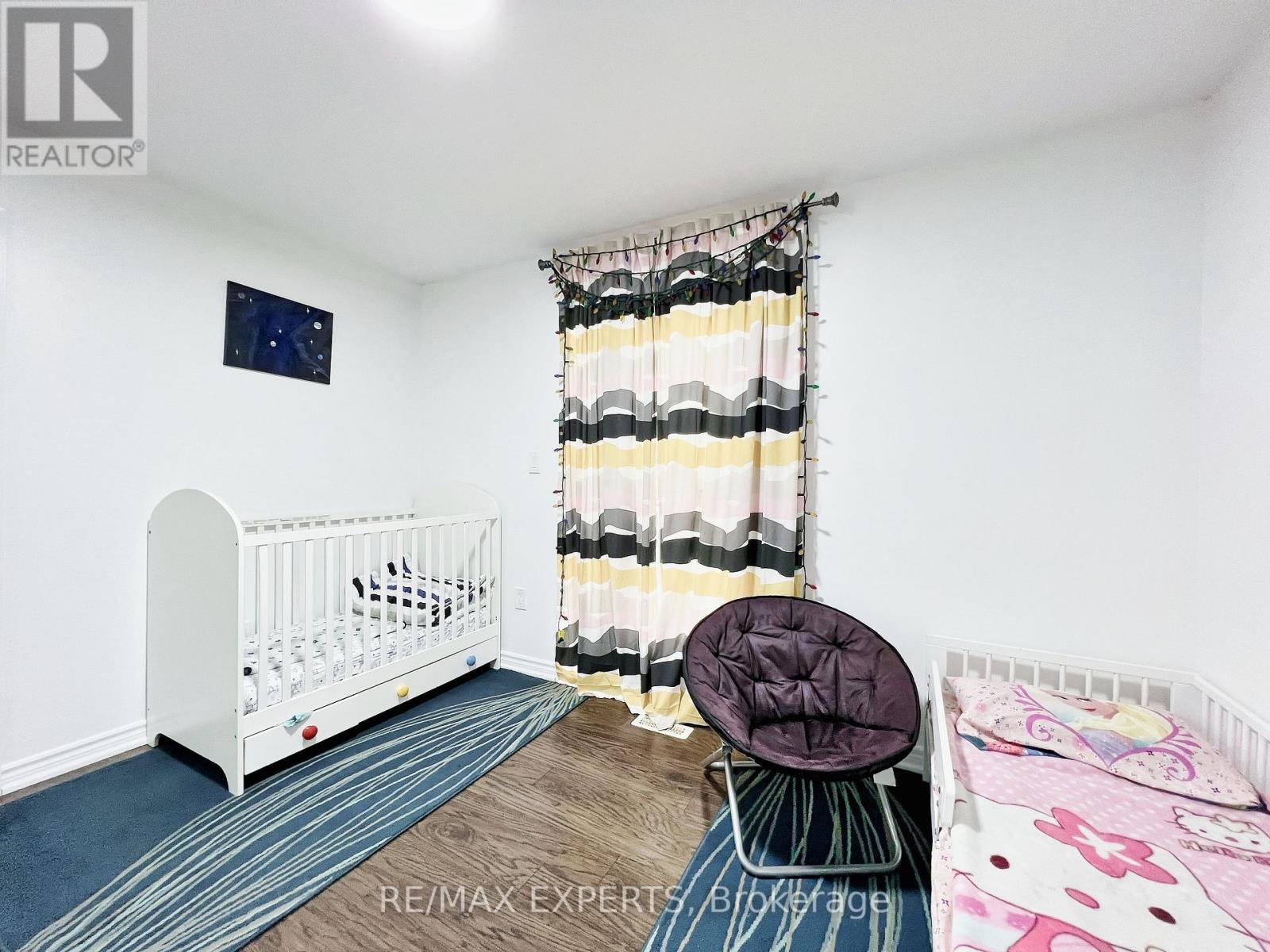 203 Park Avenue, East Gwillimbury, Ontario  L9N 1J7 - Photo 26 - N12477891
