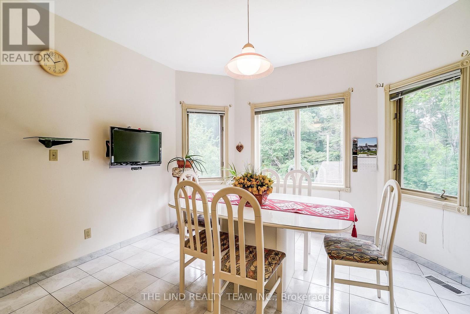 99 Birch Avenue, Richmond Hill, Ontario  L4C 6C5 - Photo 13 - N12477904
