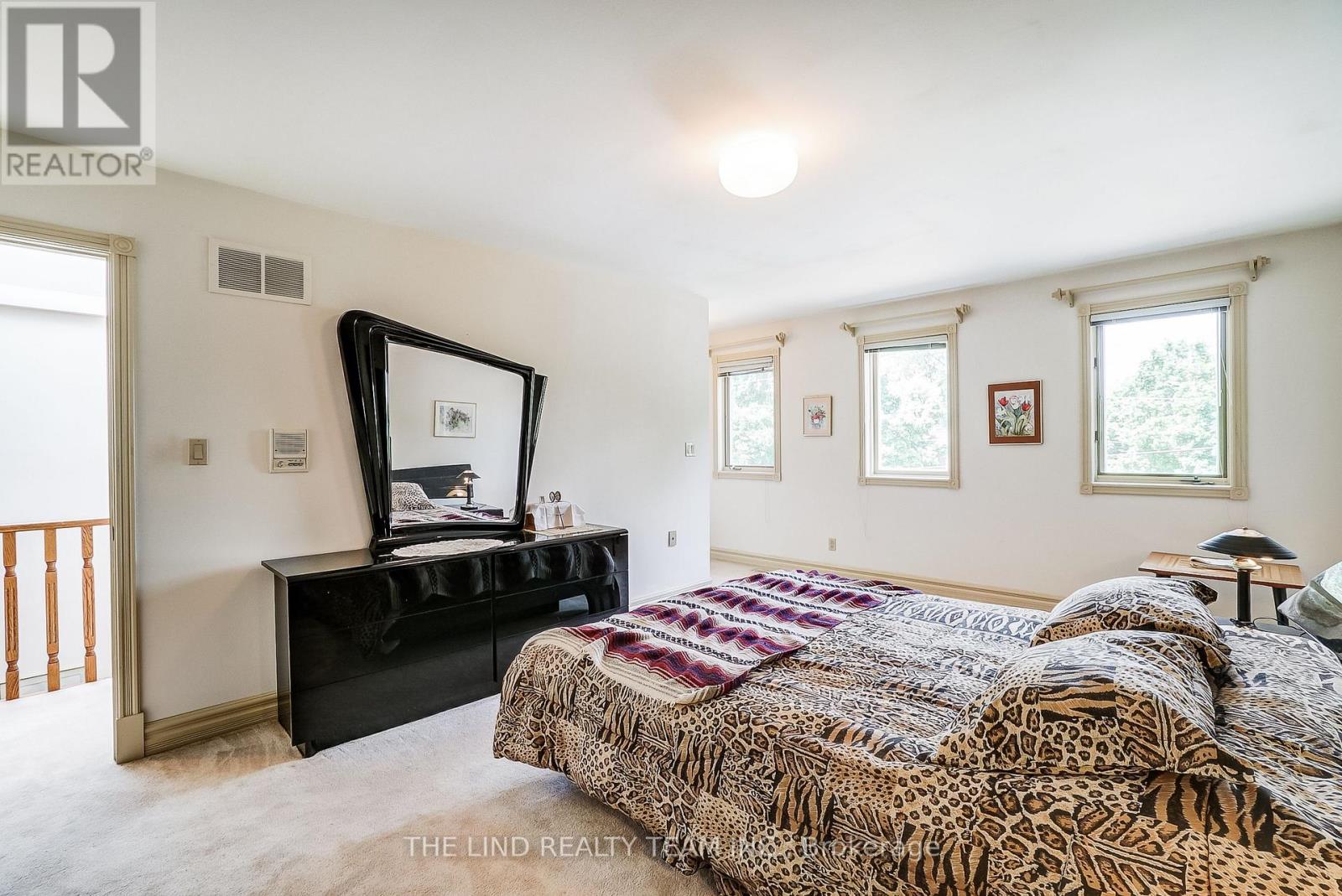 99 Birch Avenue, Richmond Hill, Ontario  L4C 6C5 - Photo 25 - N12477904