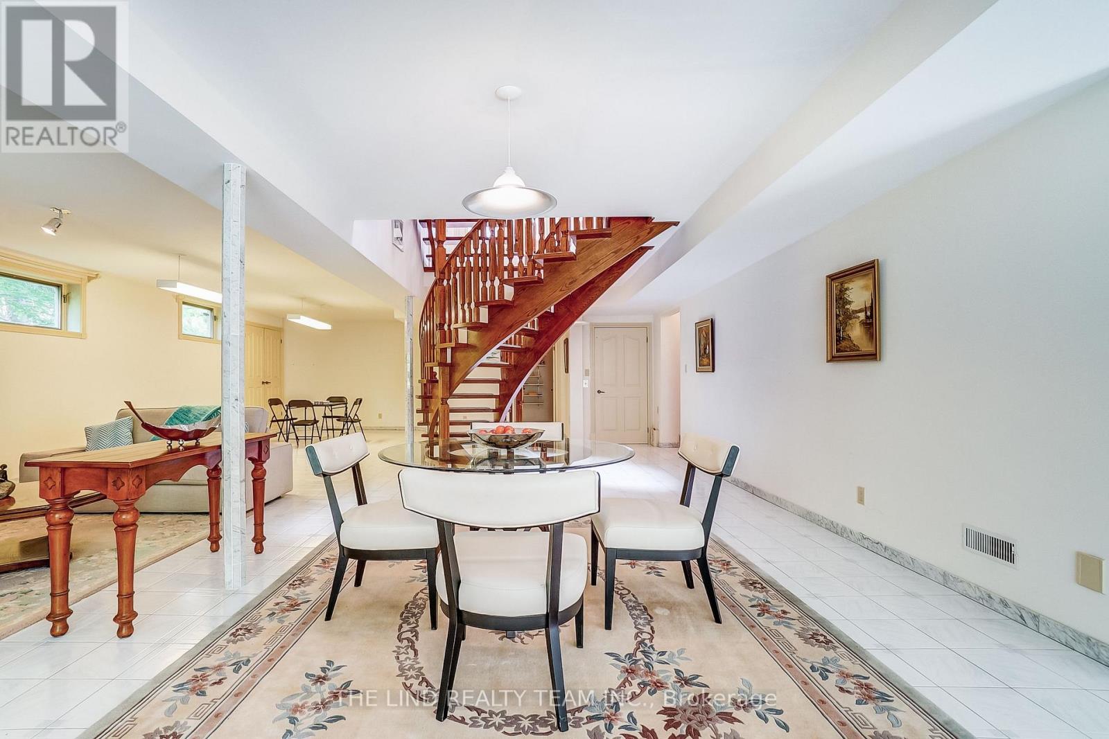 99 Birch Avenue, Richmond Hill, Ontario  L4C 6C5 - Photo 37 - N12477904