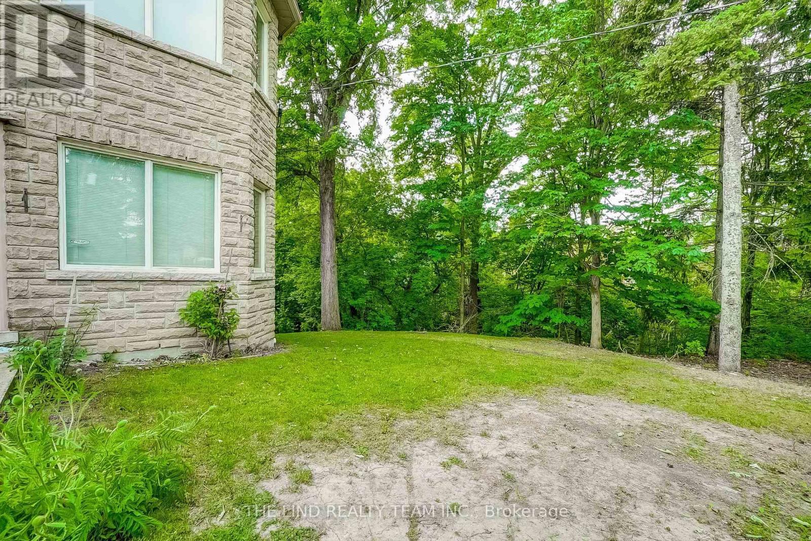 99 Birch Avenue, Richmond Hill, Ontario  L4C 6C5 - Photo 43 - N12477904