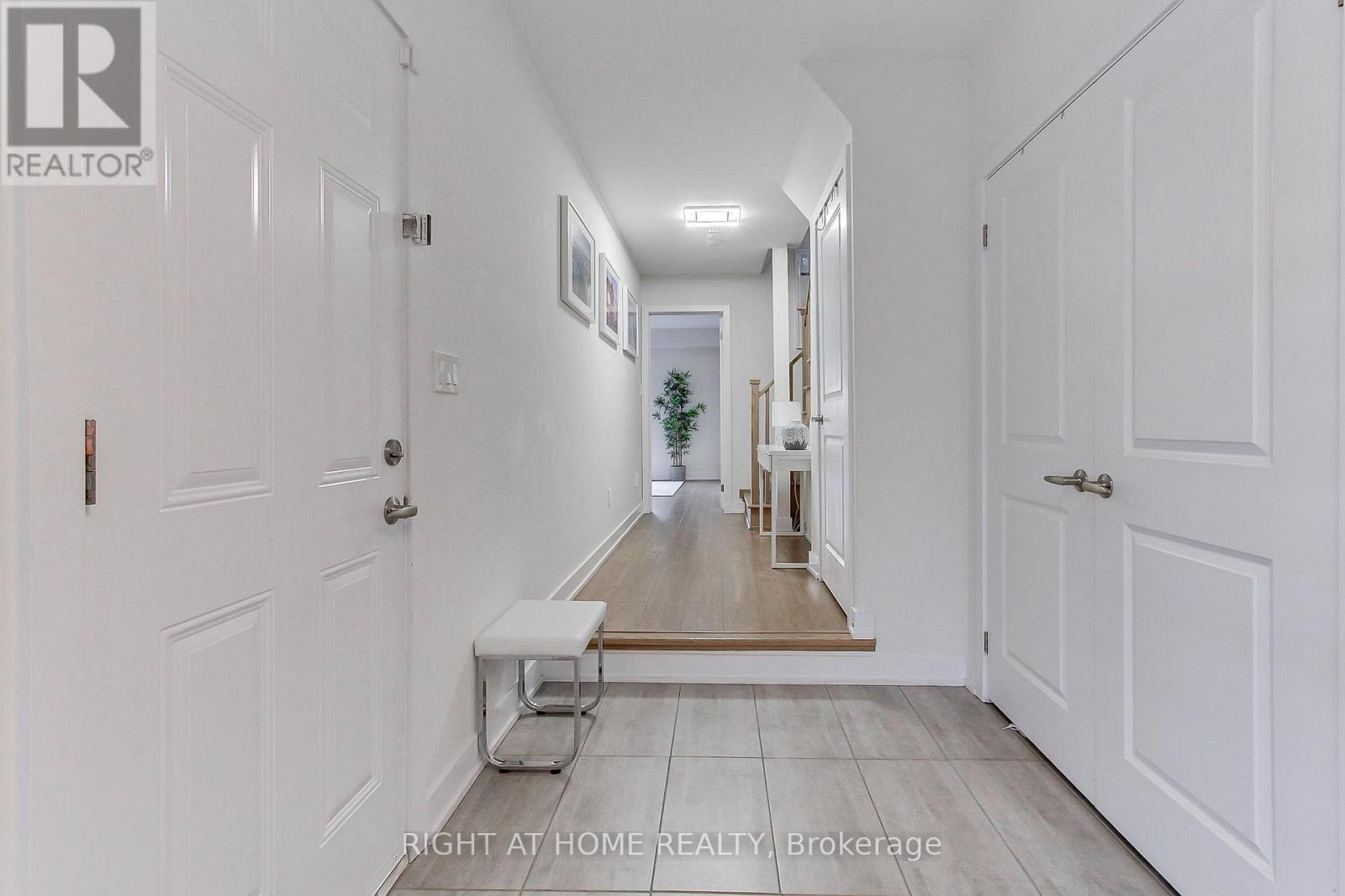 14 Pageant Avenue, Vaughan, Ontario  L4H 4R3 - Photo 4 - N12477909