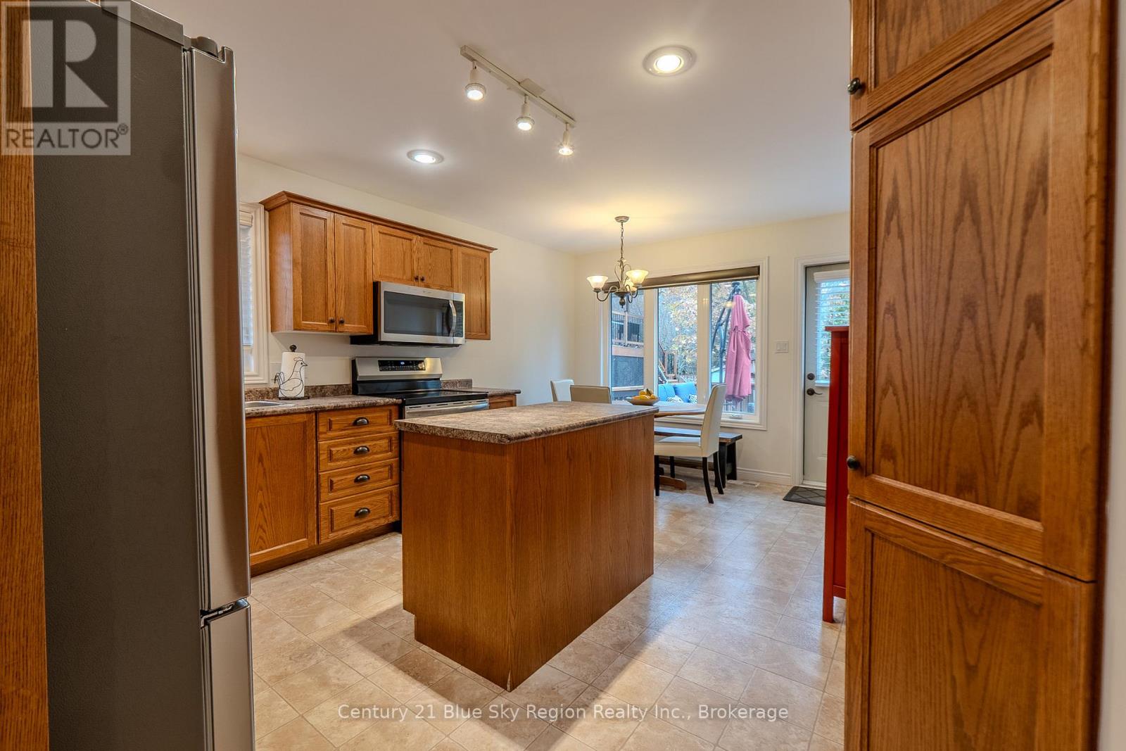 111 Kilby Lane, Callander, Ontario  P0H 1H0 - Photo 10 - X12478127