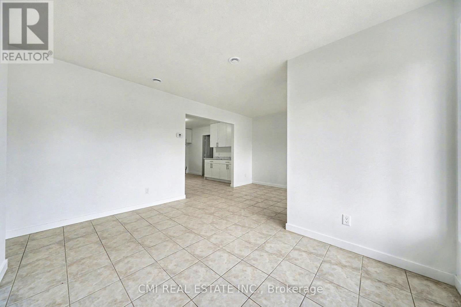 484 7th Avenue, Tay, Ontario  L0K 1R0 - Photo 12 - S12477772