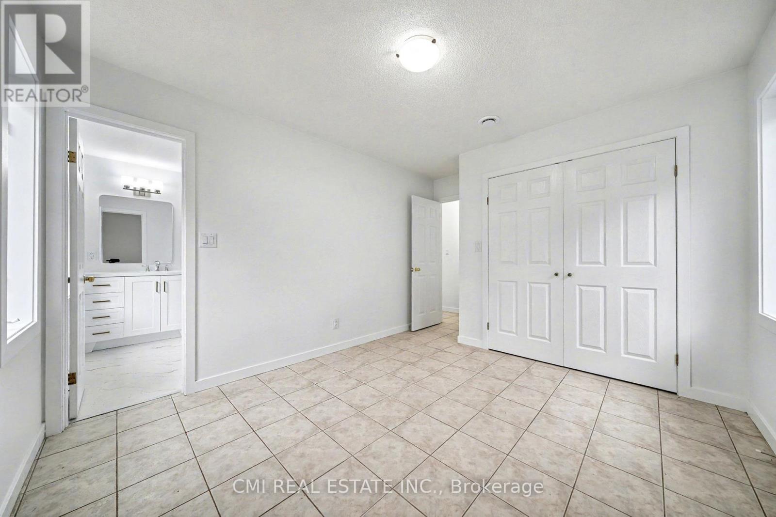 484 7th Avenue, Tay, Ontario  L0K 1R0 - Photo 13 - S12477772