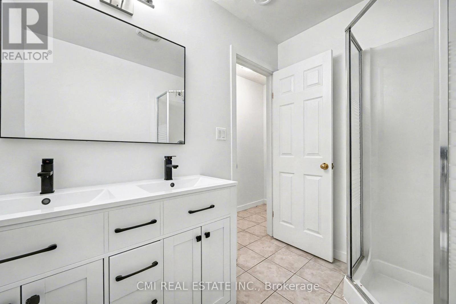 484 7th Avenue, Tay, Ontario  L0K 1R0 - Photo 20 - S12477772