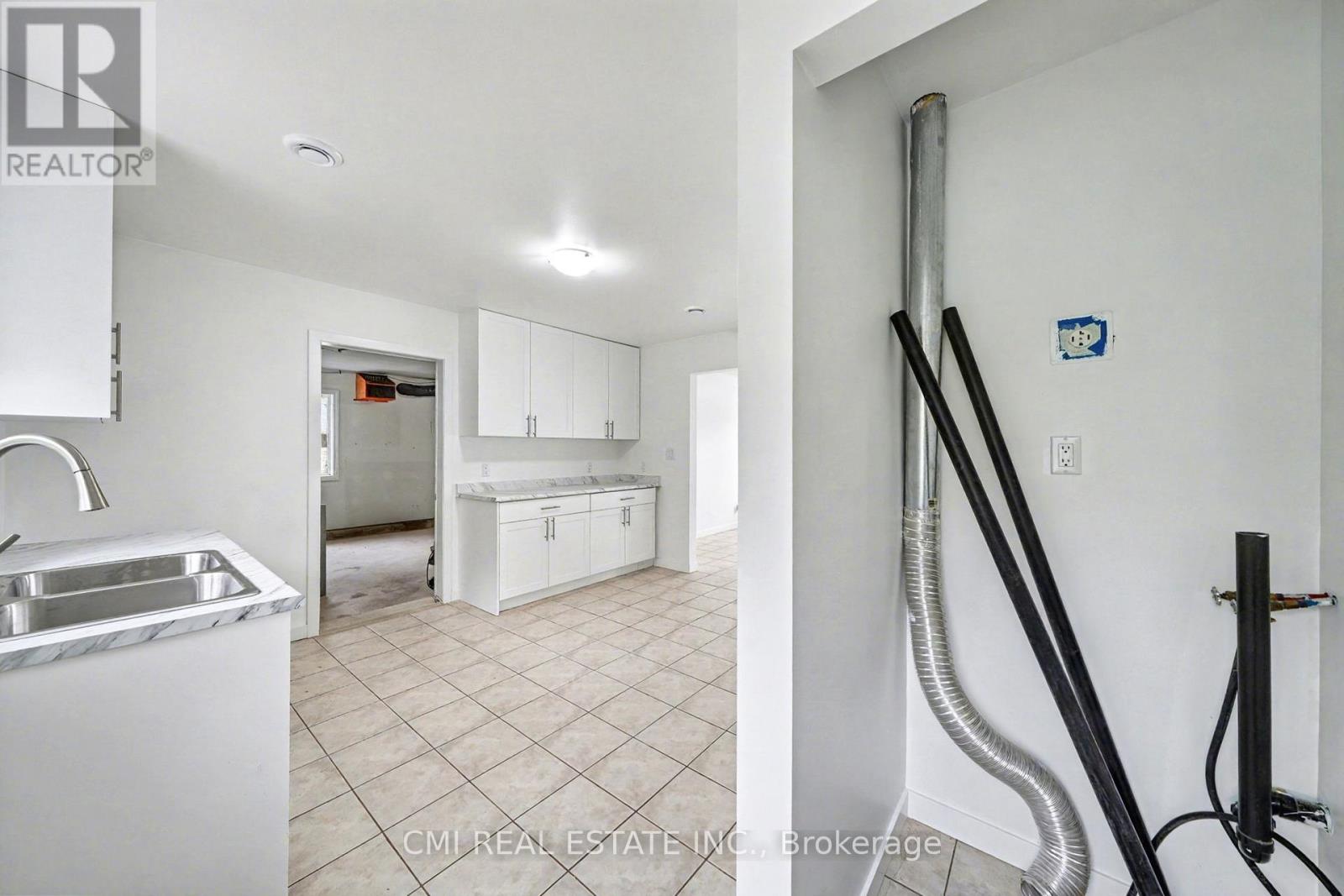 484 7th Avenue, Tay, Ontario  L0K 1R0 - Photo 30 - S12477772