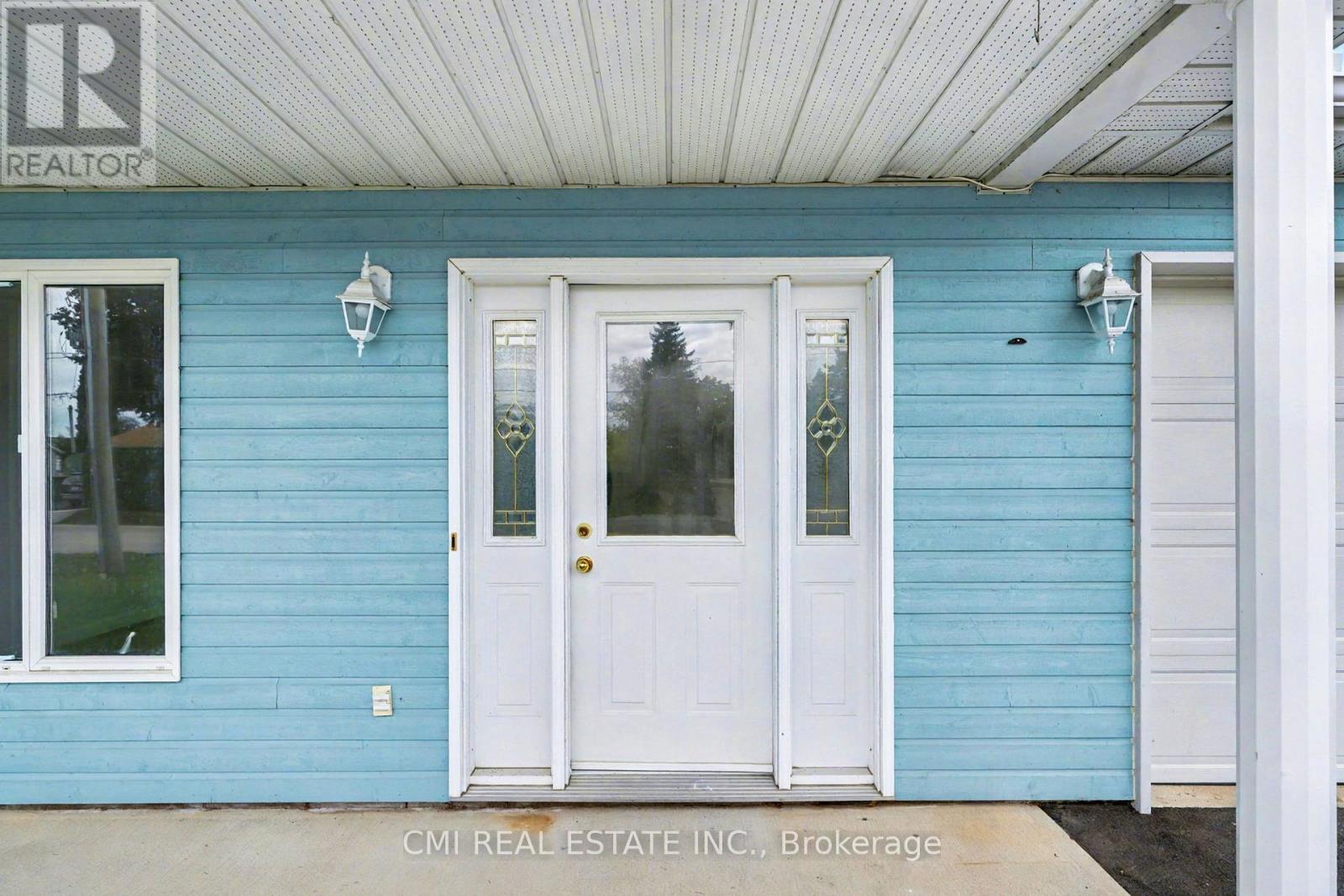 484 7th Avenue, Tay, Ontario  L0K 1R0 - Photo 7 - S12477772