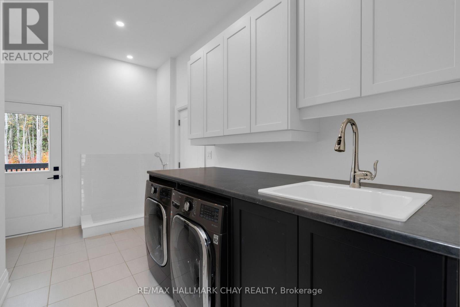 72 Georgian Grande Drive, Oro-Medonte, Ontario  L0K 1E0 - Photo 21 - S12477783