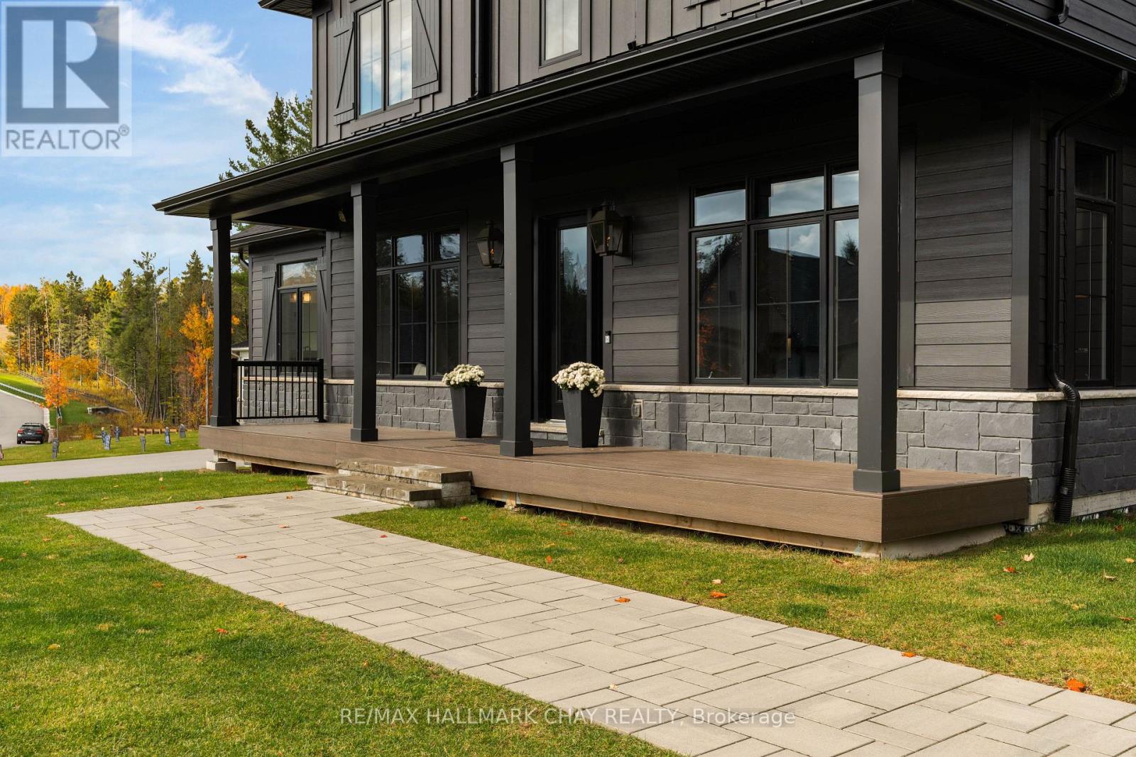 72 Georgian Grande Drive, Oro-Medonte, Ontario  L0K 1E0 - Photo 3 - S12477783