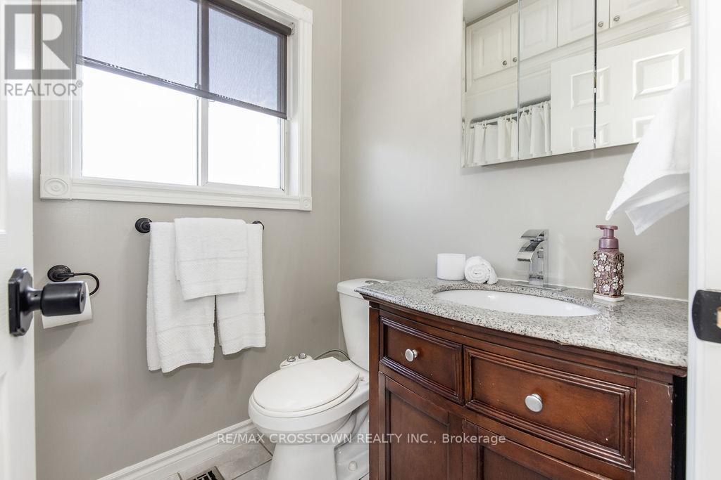 1 Bloxham Place, Barrie, Ontario  L4N 9K3 - Photo 28 - S12477878