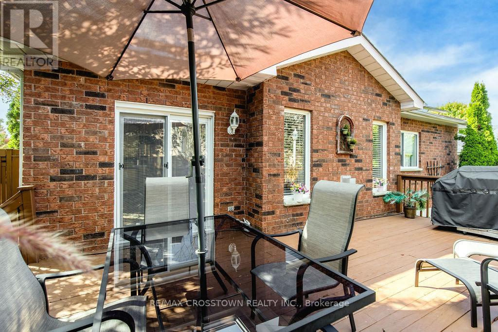 1 Bloxham Place, Barrie, Ontario  L4N 9K3 - Photo 44 - S12477878