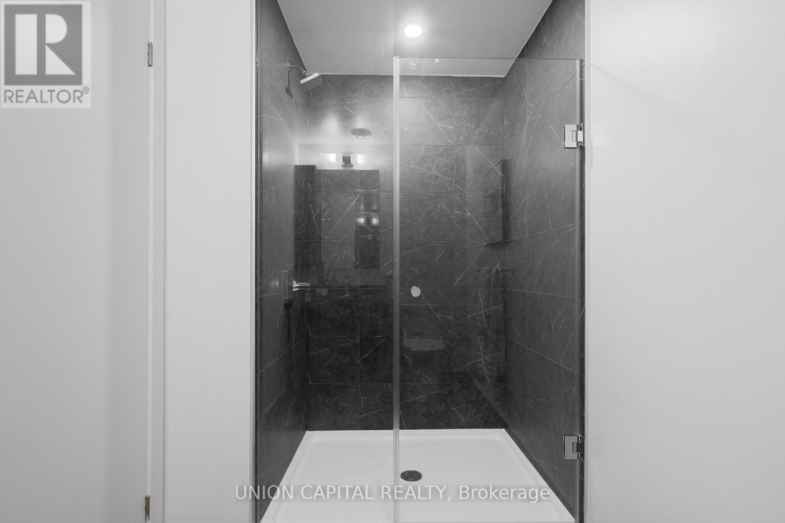 1801 - 252 Church Street, Toronto, Ontario  M5B 0E6 - Photo 15 - C12477967