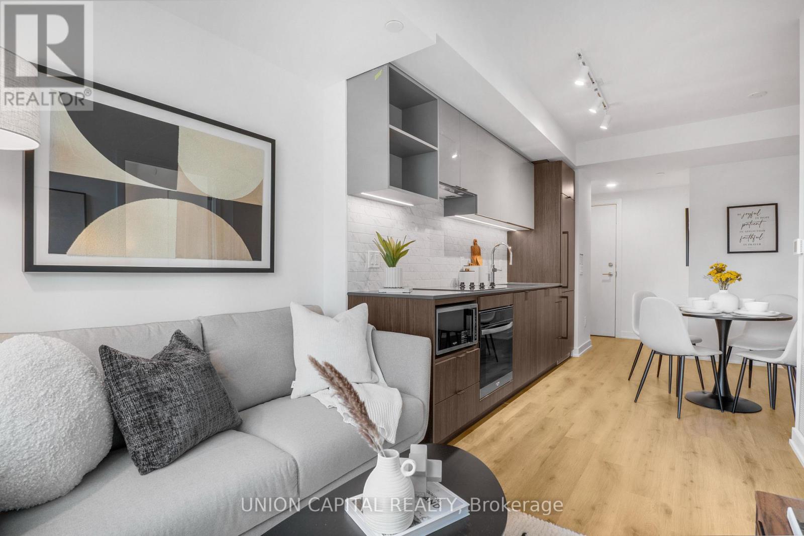 1801 - 252 Church Street, Toronto, Ontario  M5B 0E6 - Photo 5 - C12477967
