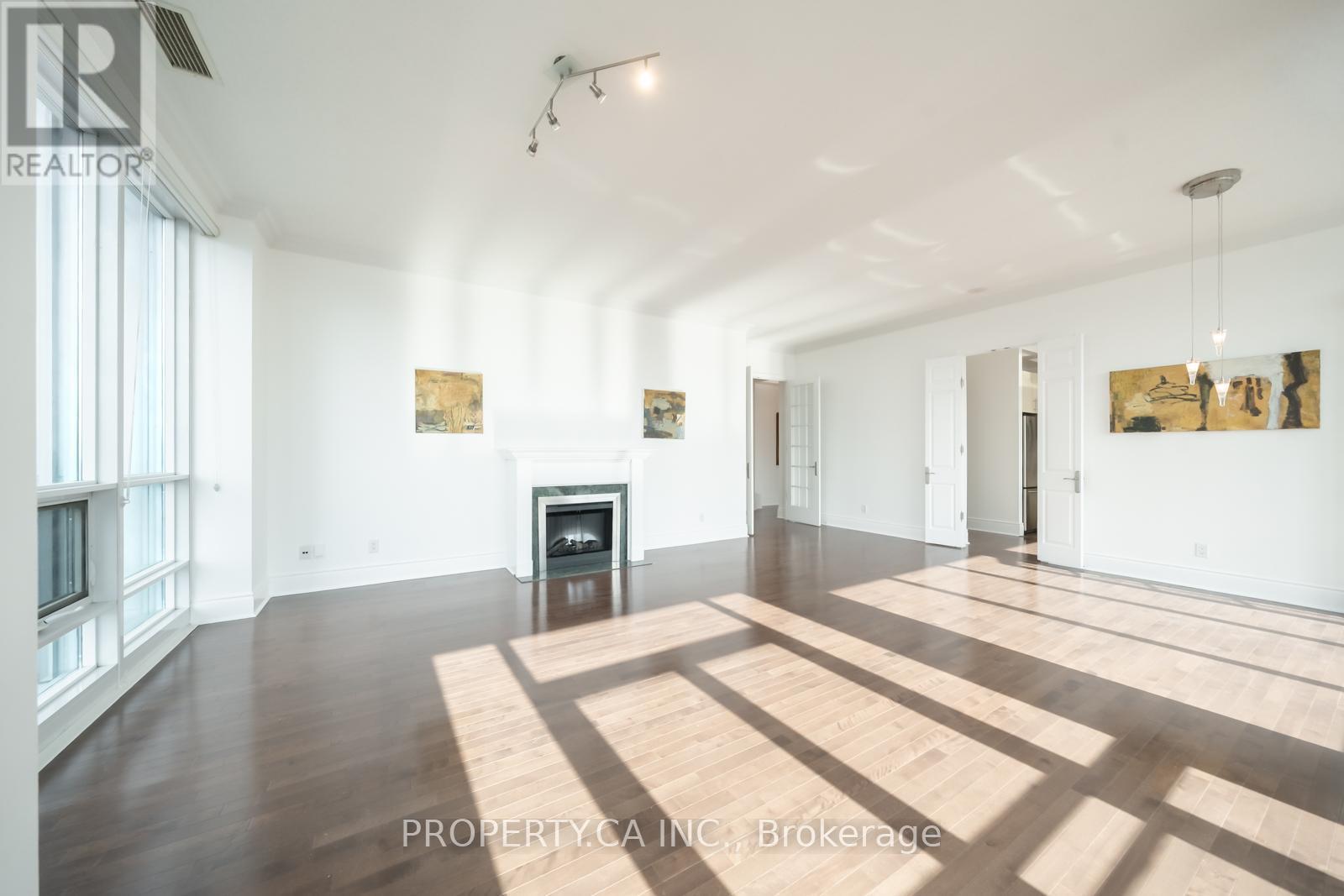 Ph05 - 763 Bay Street, Toronto, Ontario  M5G 2R3 - Photo 13 - C12477993