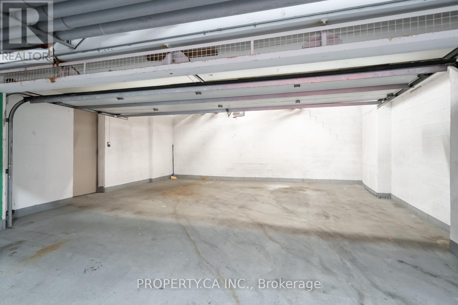 Ph05 - 763 Bay Street, Toronto, Ontario  M5G 2R3 - Photo 30 - C12477993
