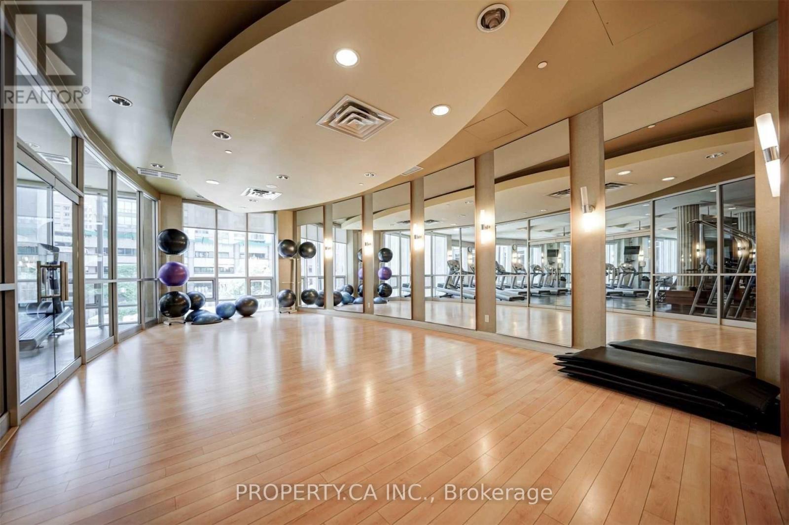 Ph05 - 763 Bay Street, Toronto, Ontario  M5G 2R3 - Photo 35 - C12477993