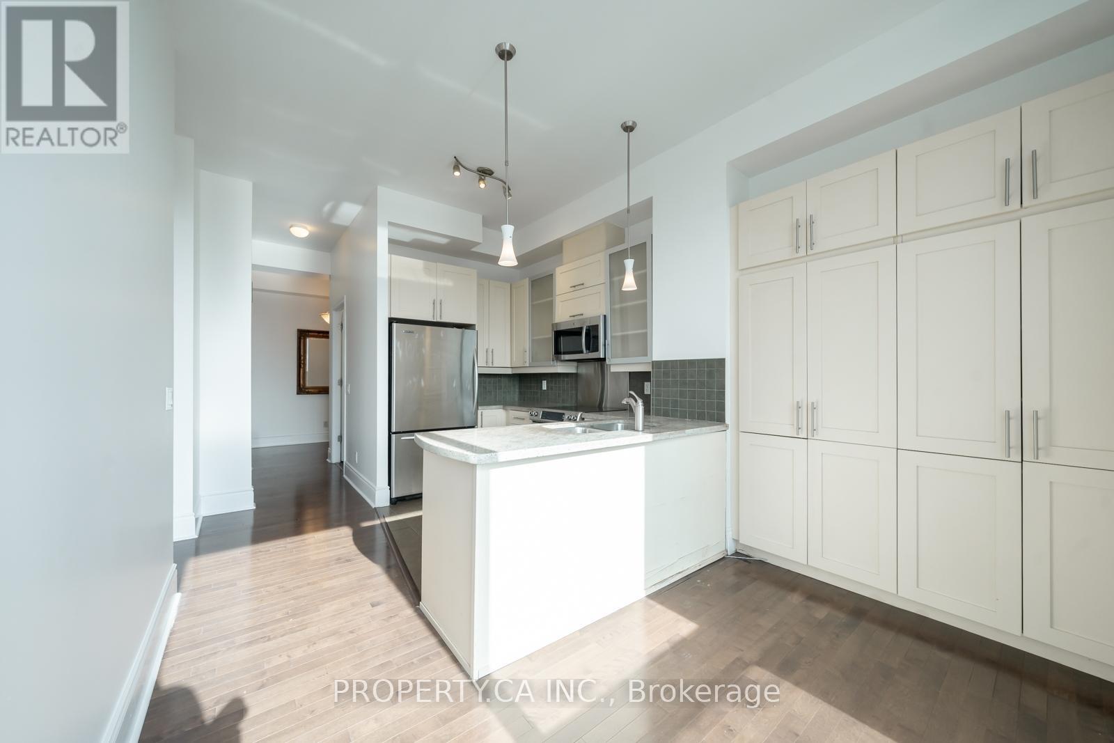 Ph05 - 763 Bay Street, Toronto, Ontario  M5G 2R3 - Photo 4 - C12477993