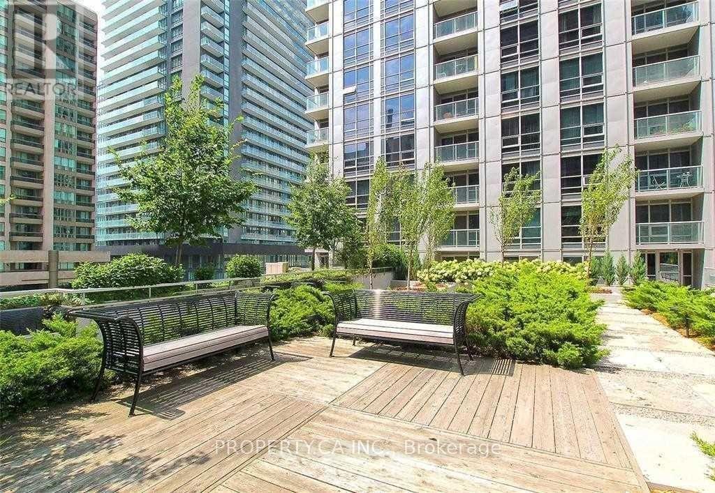 Ph05 - 763 Bay Street, Toronto, Ontario  M5G 2R3 - Photo 44 - C12477993