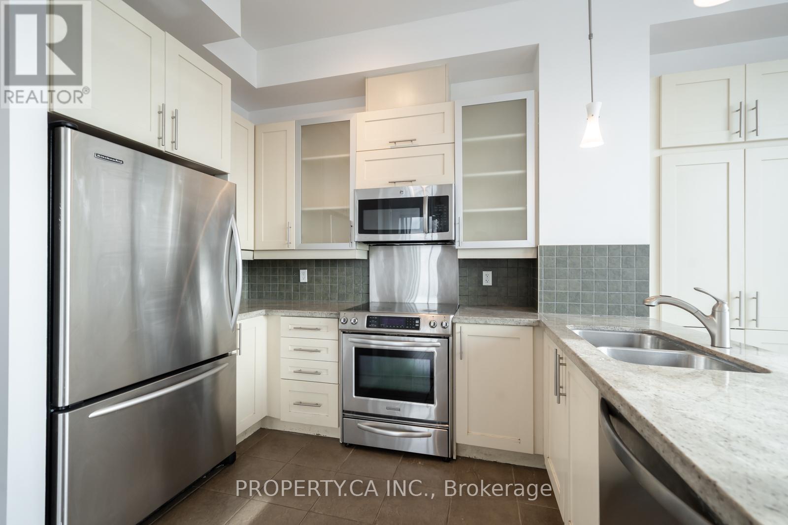 Ph05 - 763 Bay Street, Toronto, Ontario  M5G 2R3 - Photo 8 - C12477993