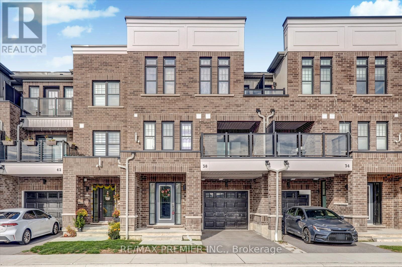 38 KING WILLIAM WAY, Clarington, Ontario