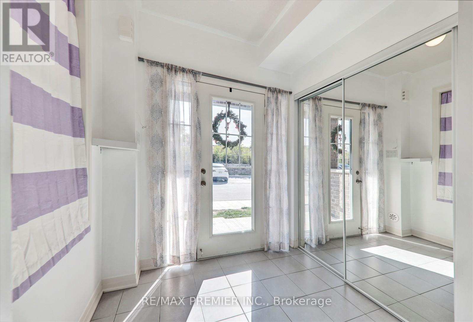 38 King William Way, Clarington, Ontario  L1C 7E8 - Photo 5 - E12477923