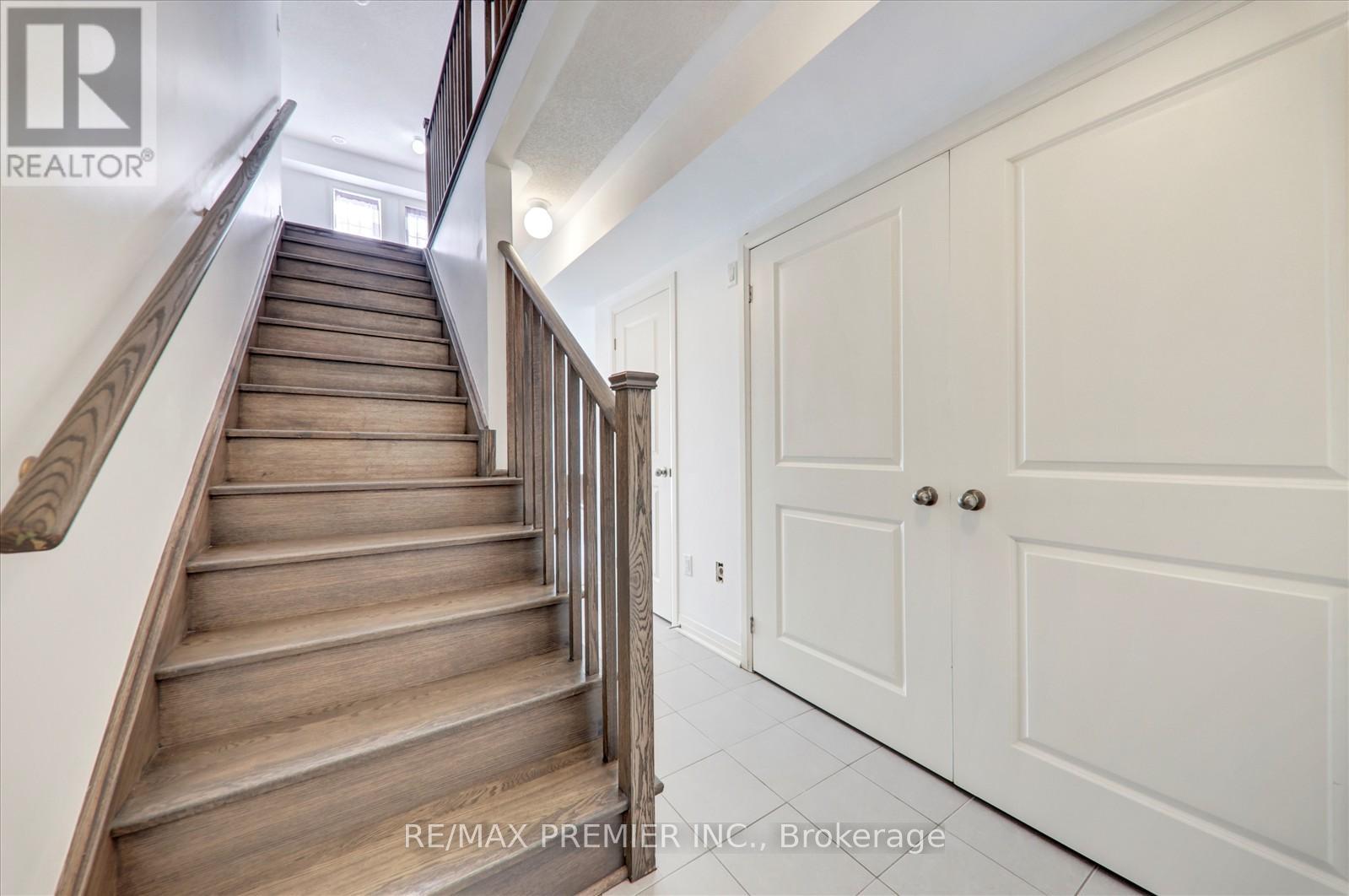 38 King William Way, Clarington, Ontario  L1C 7E8 - Photo 9 - E12477923