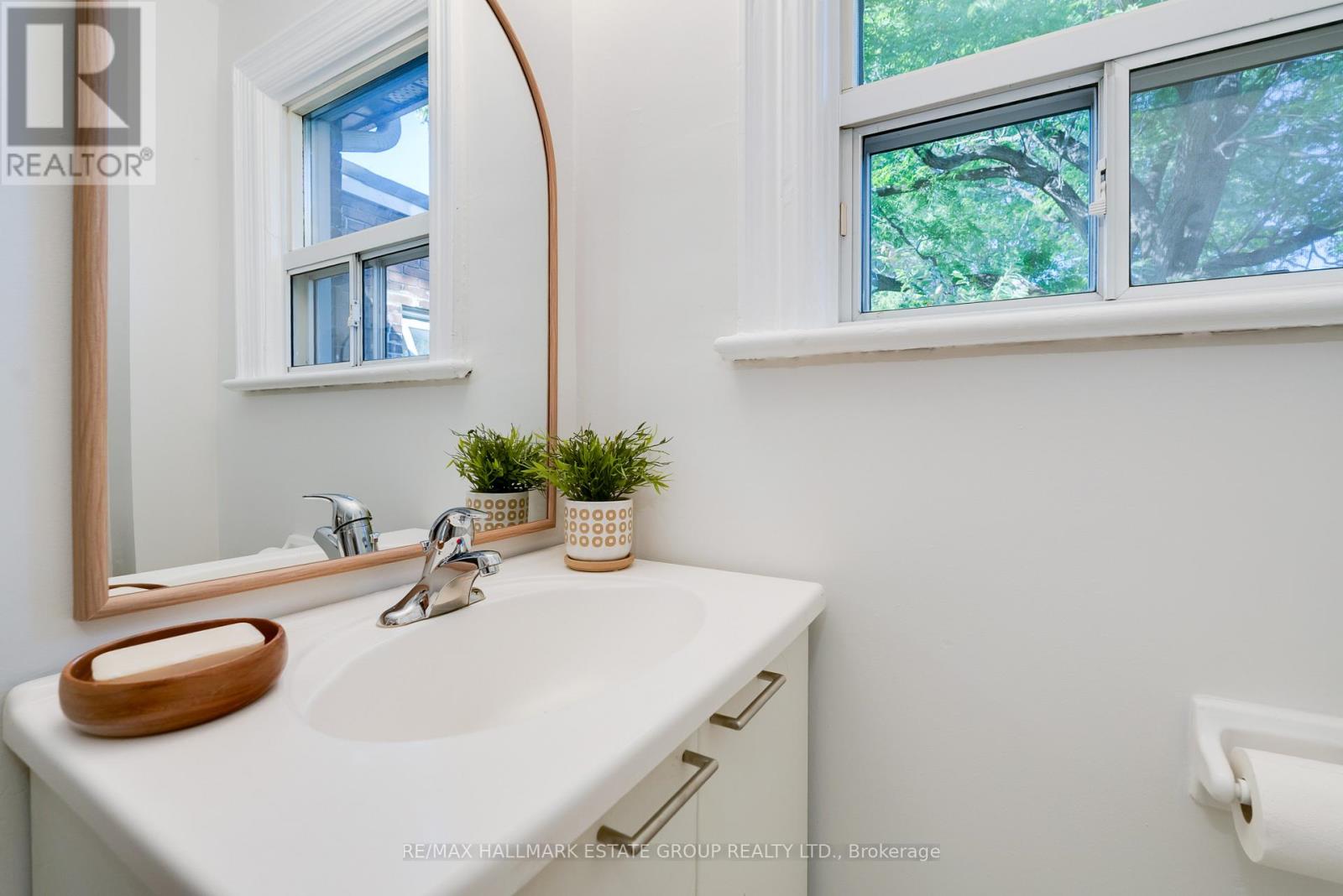 4 Riverdale Avenue, Toronto (North Riverdale), Ontario  M4K 1C3 - Photo 42 - E12477924