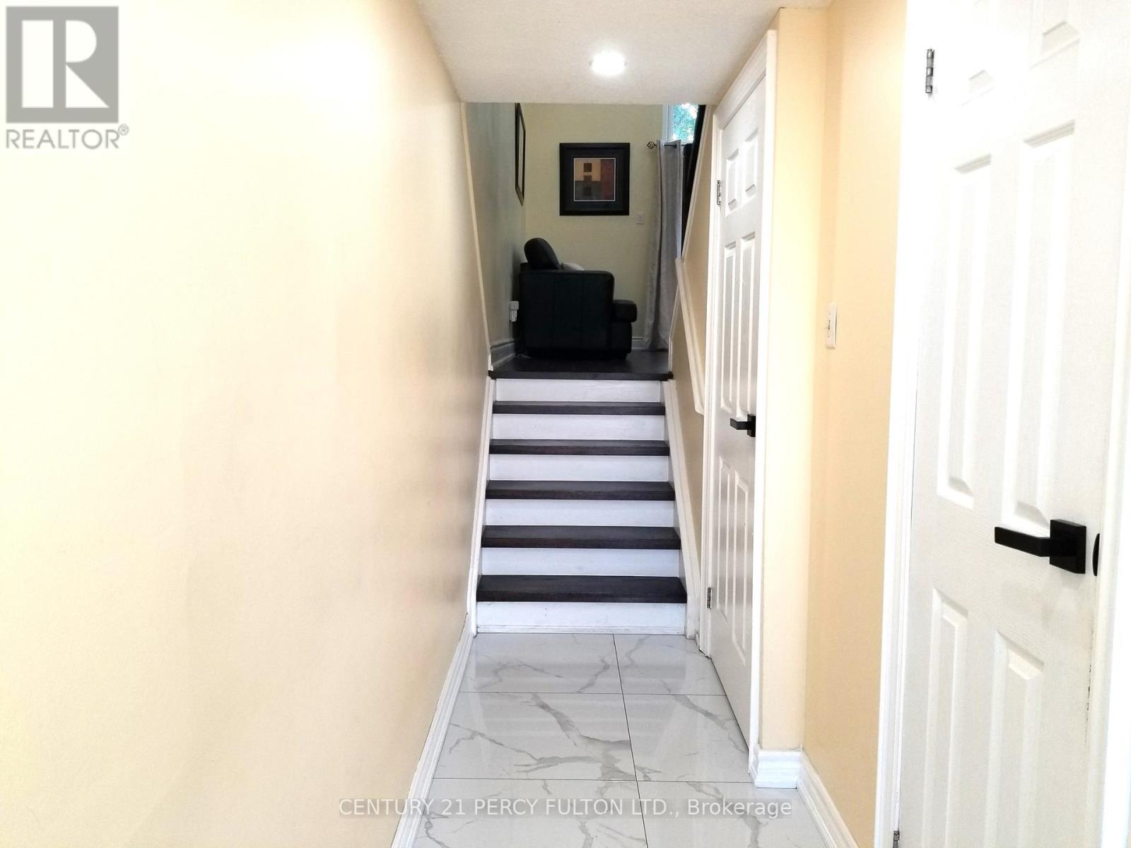 18 - 1975 Rosefield Road, Pickering, Ontario  L1V 3E3 - Photo 4 - E12478014