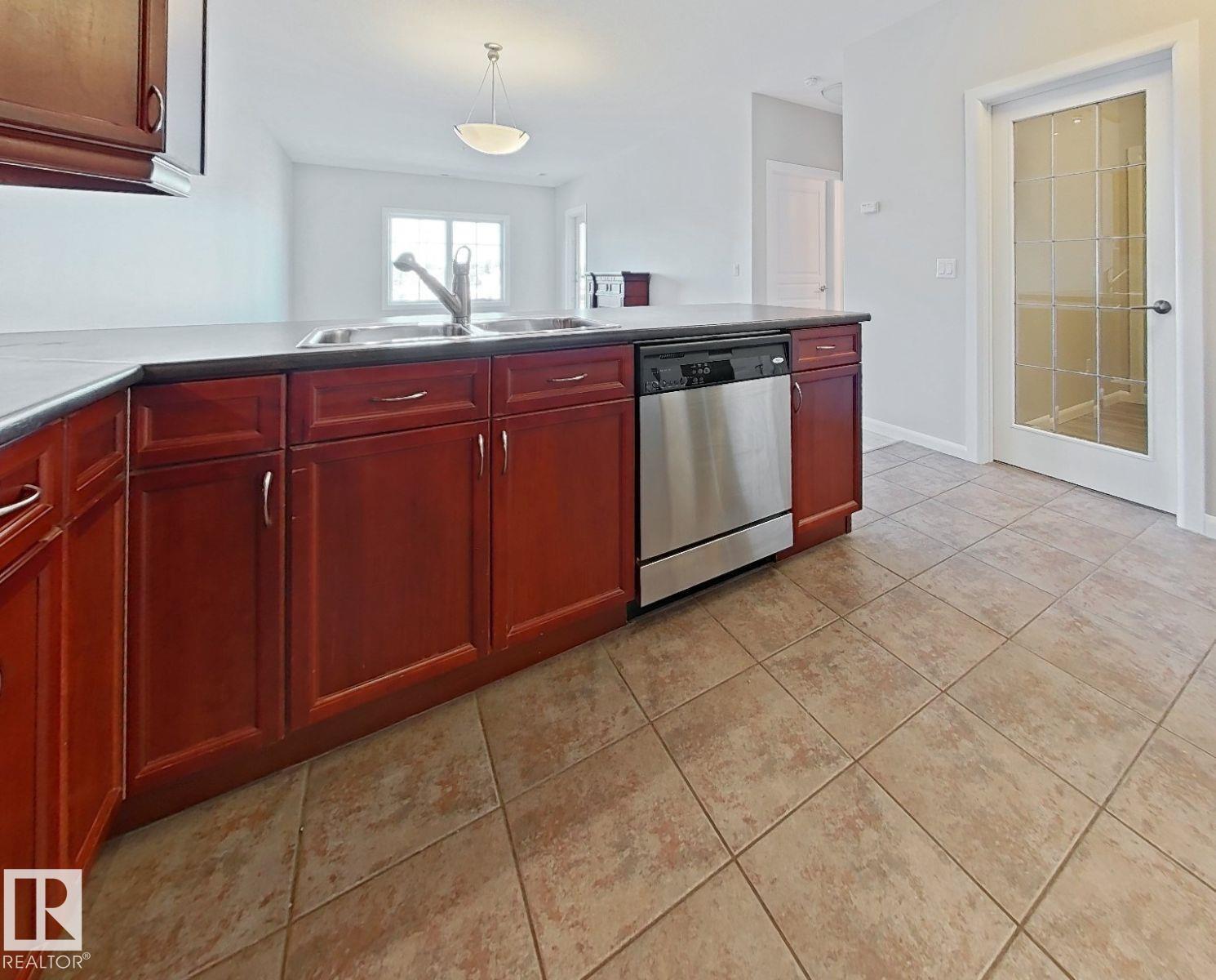 #318 160 Magrath Rd Nw, Edmonton, Alberta T6R 3T7 - Photo 8 - E4462392