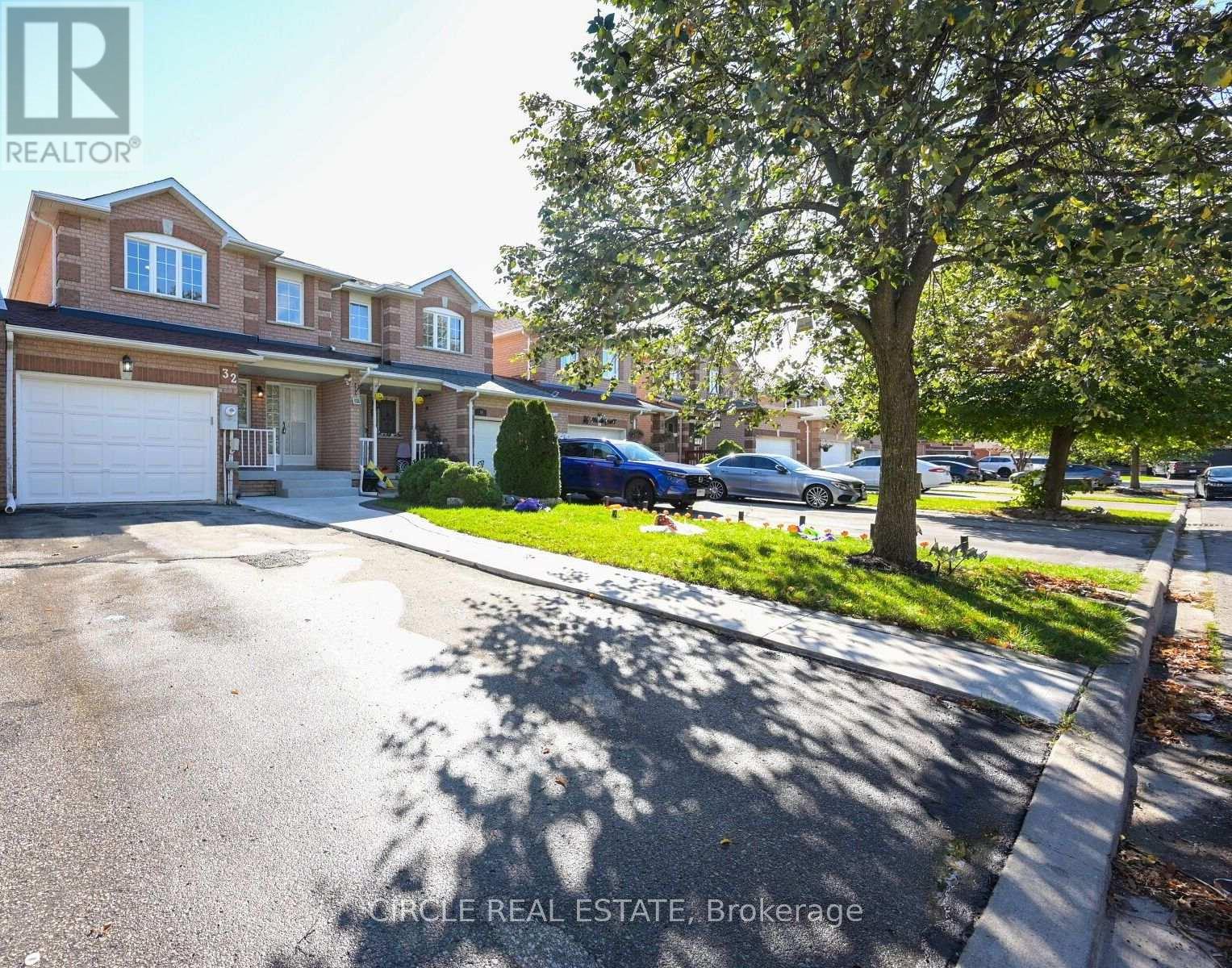 32 TORADA COURT, Brampton, Ontario