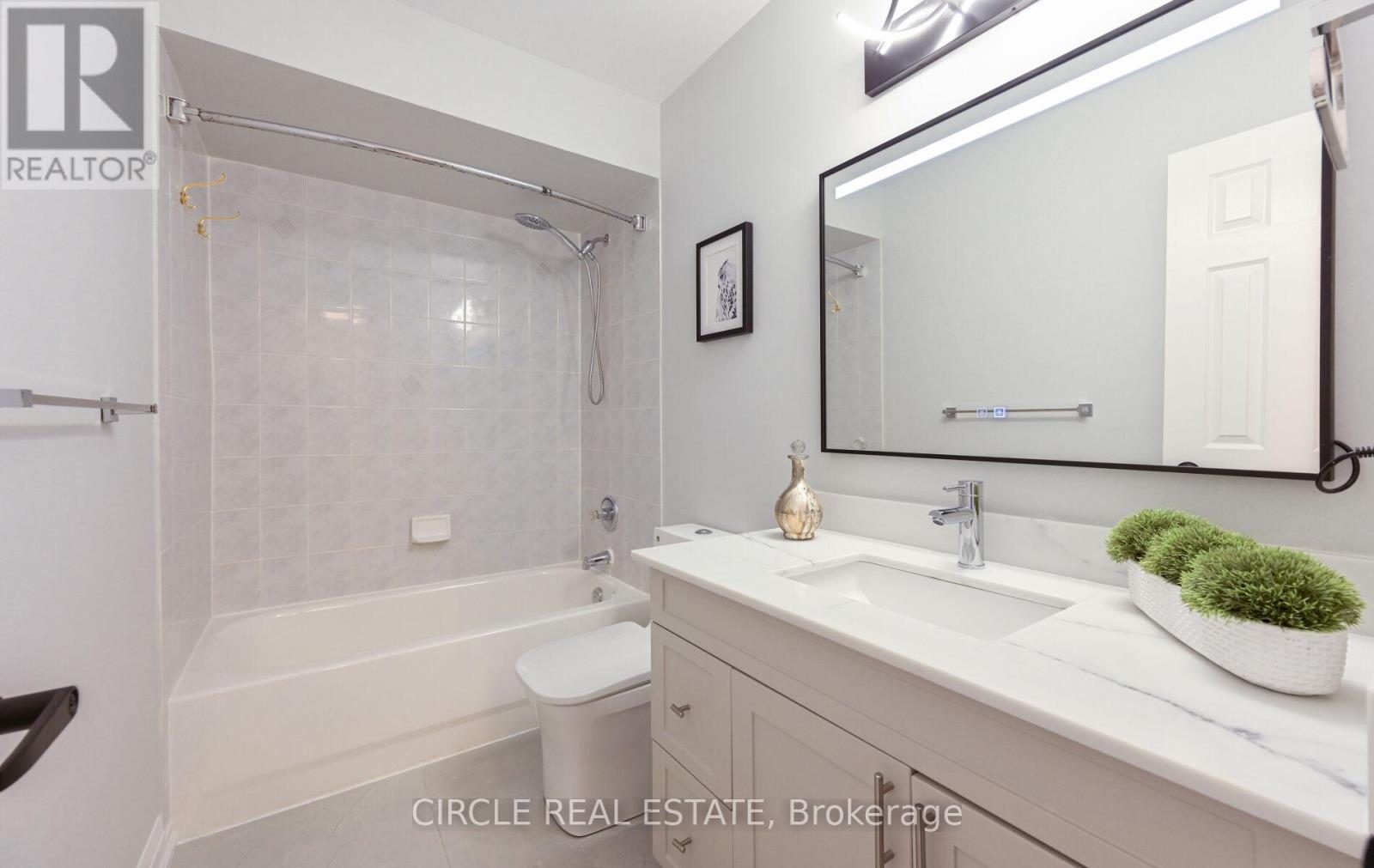 32 Torada Court, Brampton, Ontario  L7A 1H6 - Photo 31 - W12475744