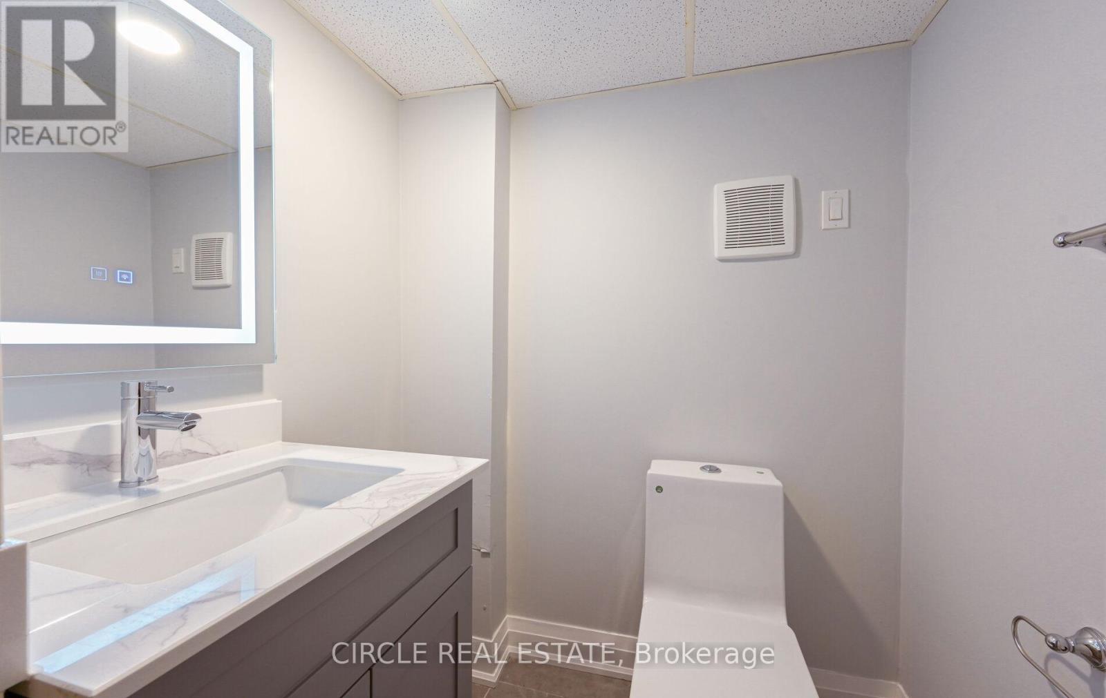 32 Torada Court, Brampton, Ontario  L7A 1H6 - Photo 39 - W12475744