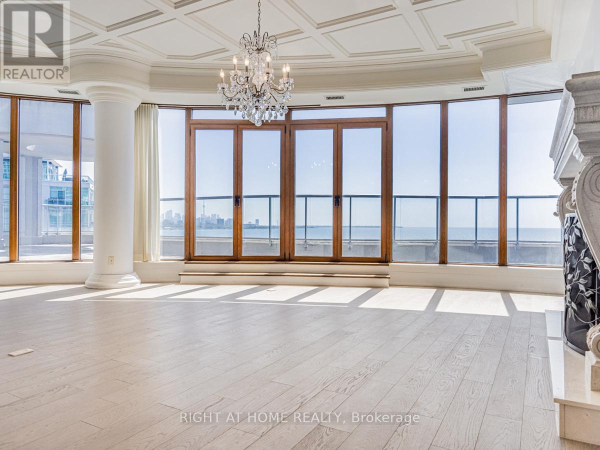 Lph19 - 2095 Lake Shore Boulevard W, Toronto, Ontario  M8V 4G4 - Photo 11 - W12477773