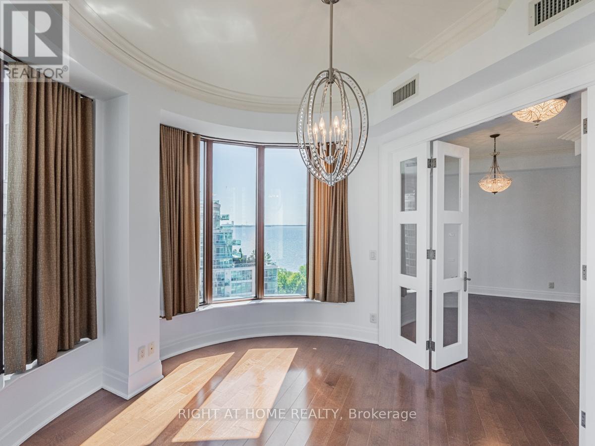 Lph19 - 2095 Lake Shore Boulevard W, Toronto, Ontario  M8V 4G4 - Photo 25 - W12477773