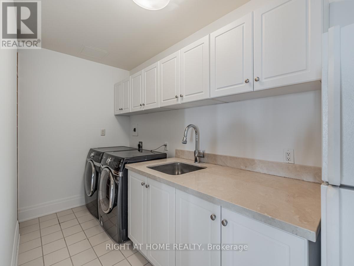 Lph19 - 2095 Lake Shore Boulevard W, Toronto, Ontario  M8V 4G4 - Photo 40 - W12477773